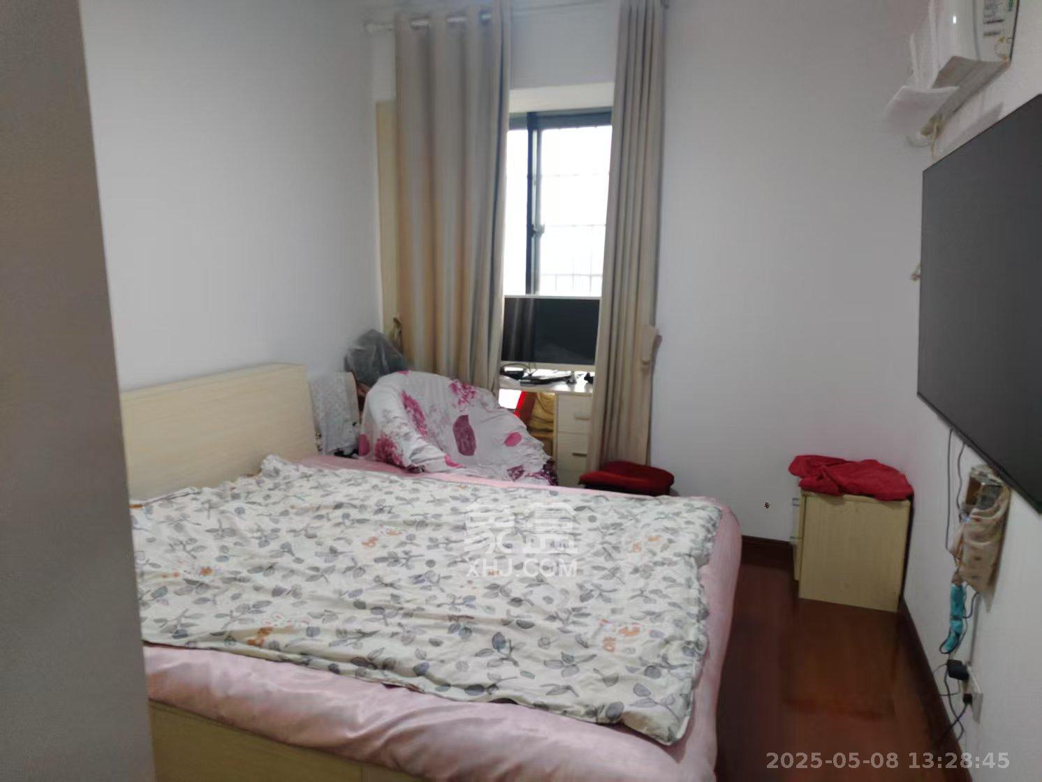 华雅花园 3室2厅1卫 58.8万 华雅花园 3室2厅1卫 58.8万客厅