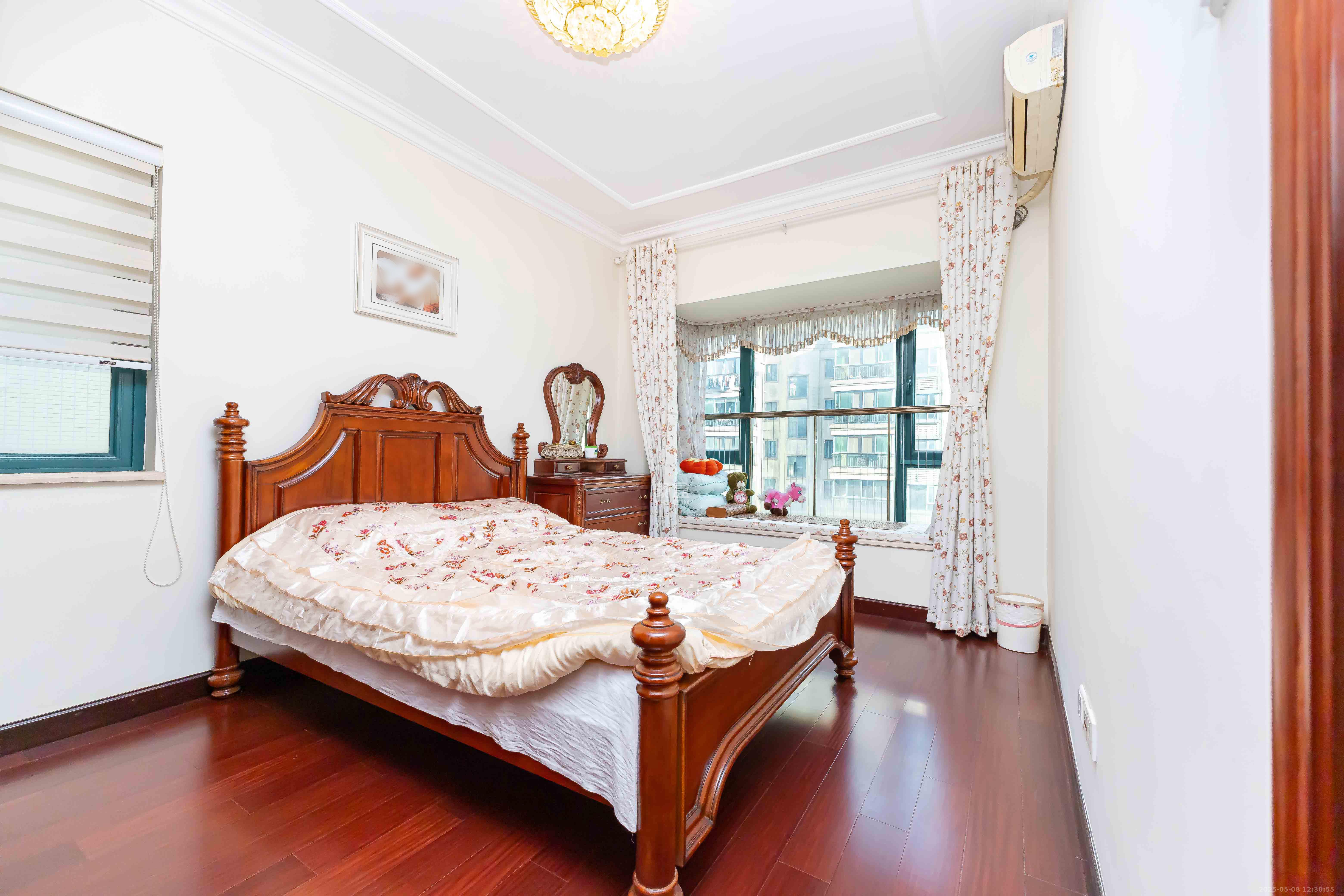 恒大名都 3室2厅1卫 60.0万 恒大名都 3室2厅1卫 60.0万卧室