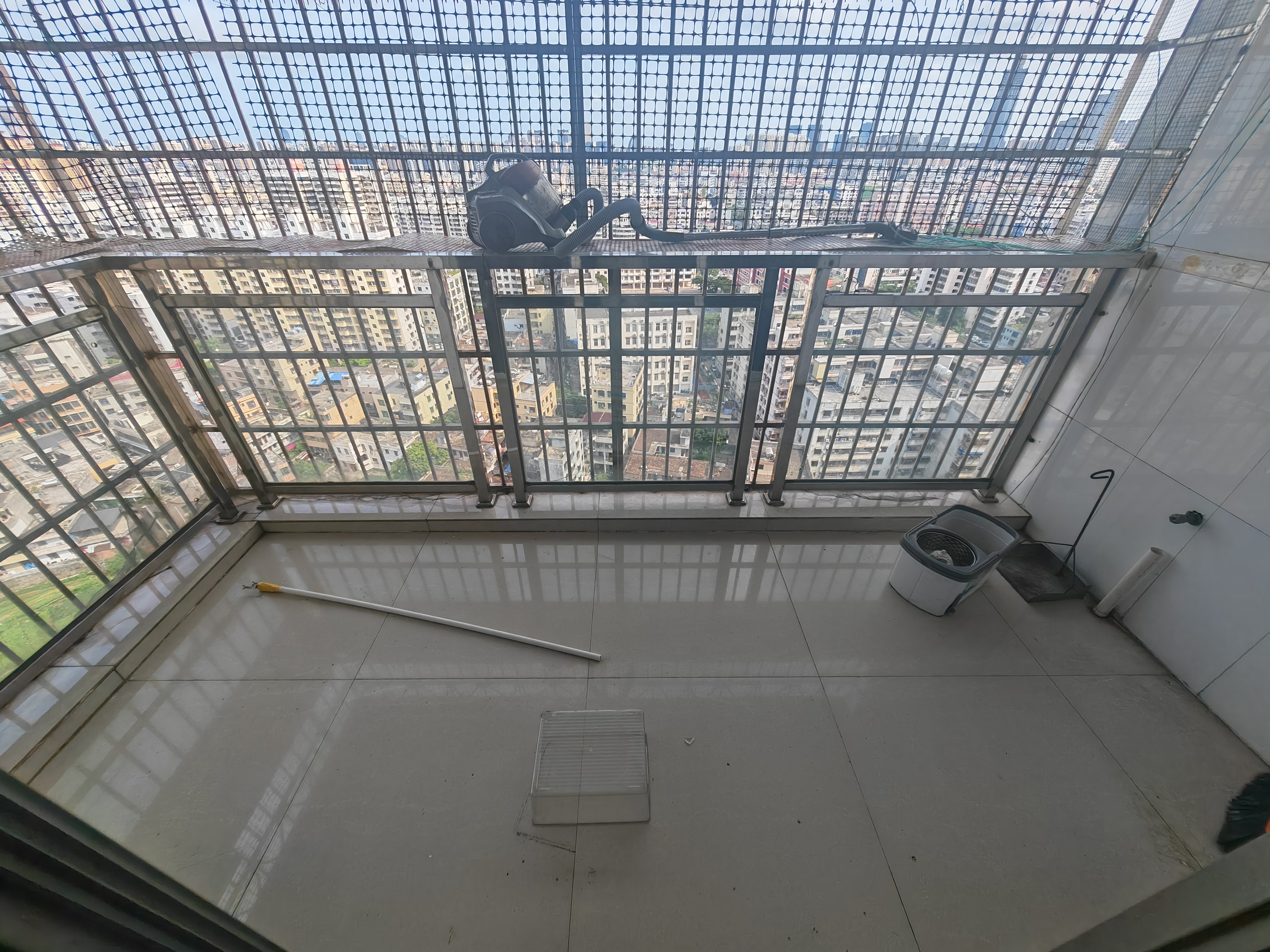 府兴公寓 4室2厅2卫 2800.00元/月 府兴公寓 4室2厅2卫 2800.00元/月室内图