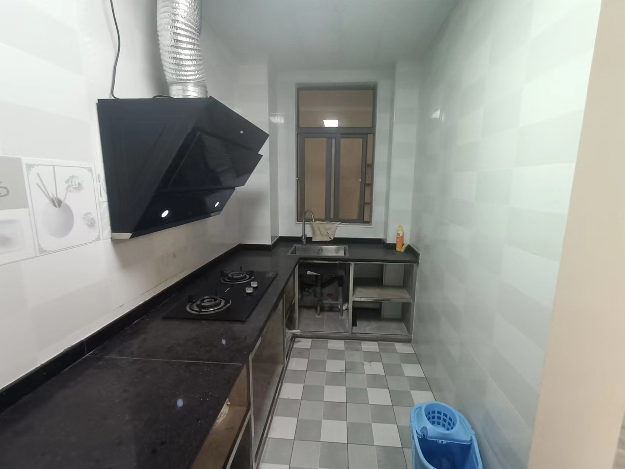 农信大院(响水湾度假公寓) 4室2厅2卫 3000.0元/月 农信大院(响水湾度假公寓) 4室2厅2卫 3000.0元/月室内图