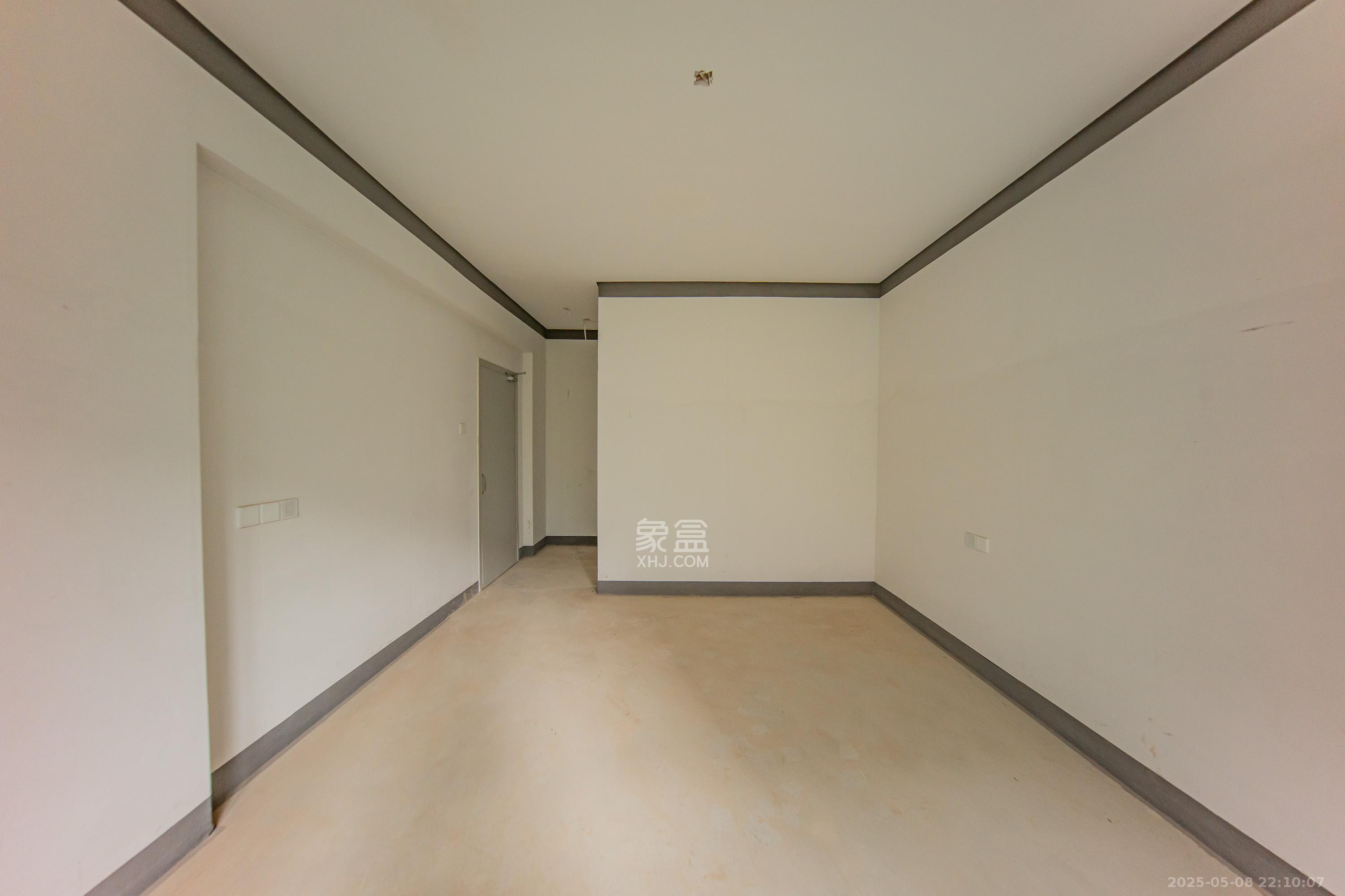 建投象山国际  4室2厅2卫   135.00万卧室