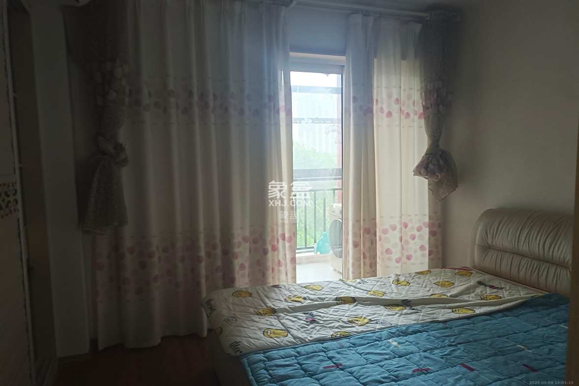 浩龙音乐界  3室2厅2卫    1800.0元/月 浩龙音乐界  3室2厅2卫    1800.0元/月室内图