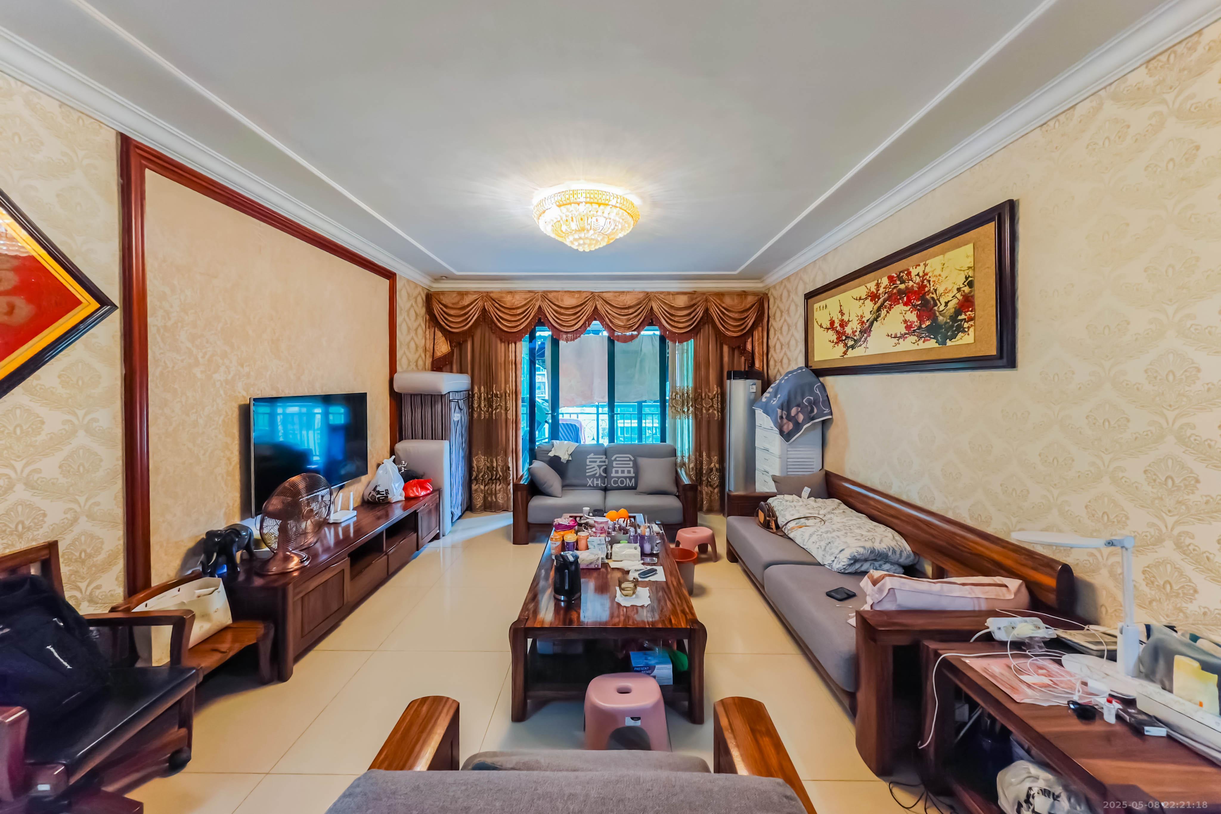 恒大绿洲  4室2厅2卫    145.0万 恒大绿洲  4室2厅2卫    145.0万客厅