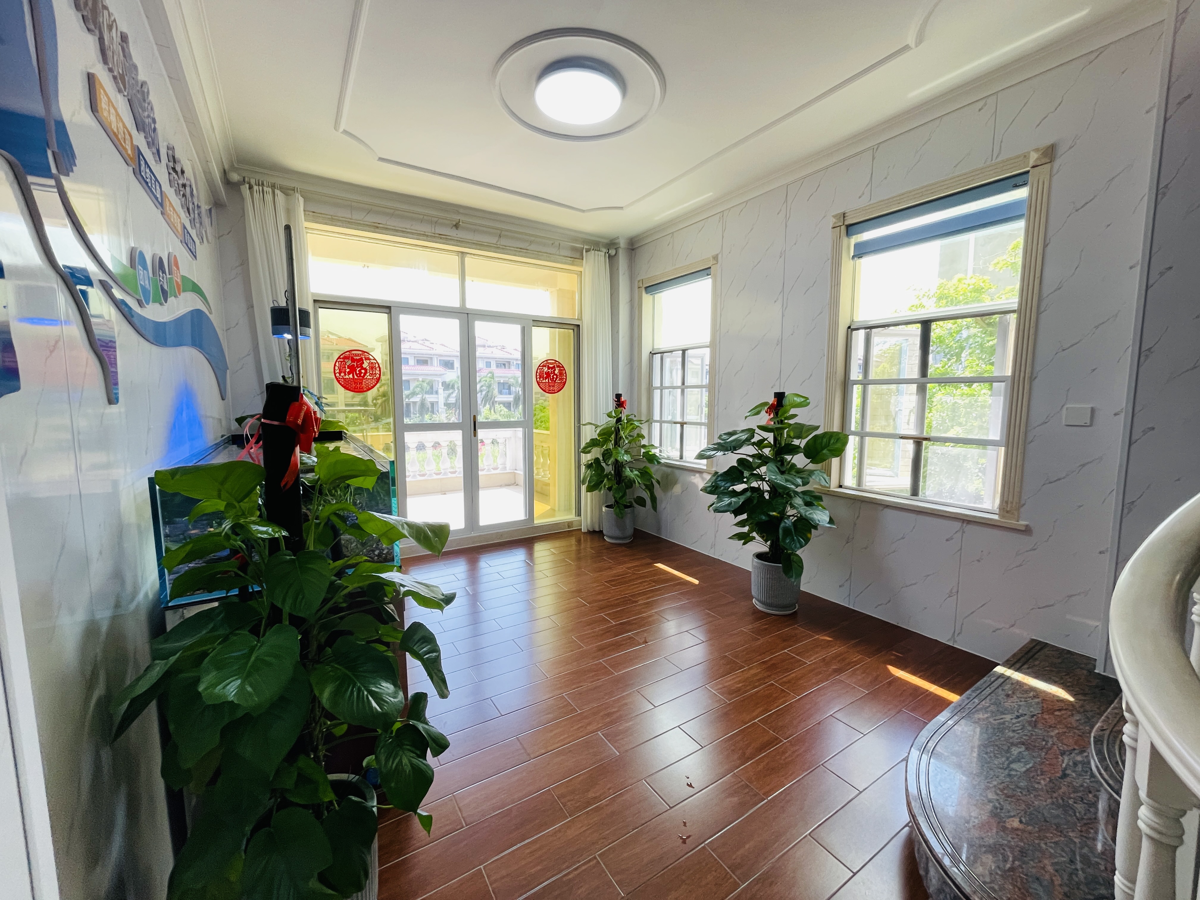 西湾别墅 8室3厅5卫 35000.0元/月 西湾别墅 8室3厅5卫 35000.0元/月室内图