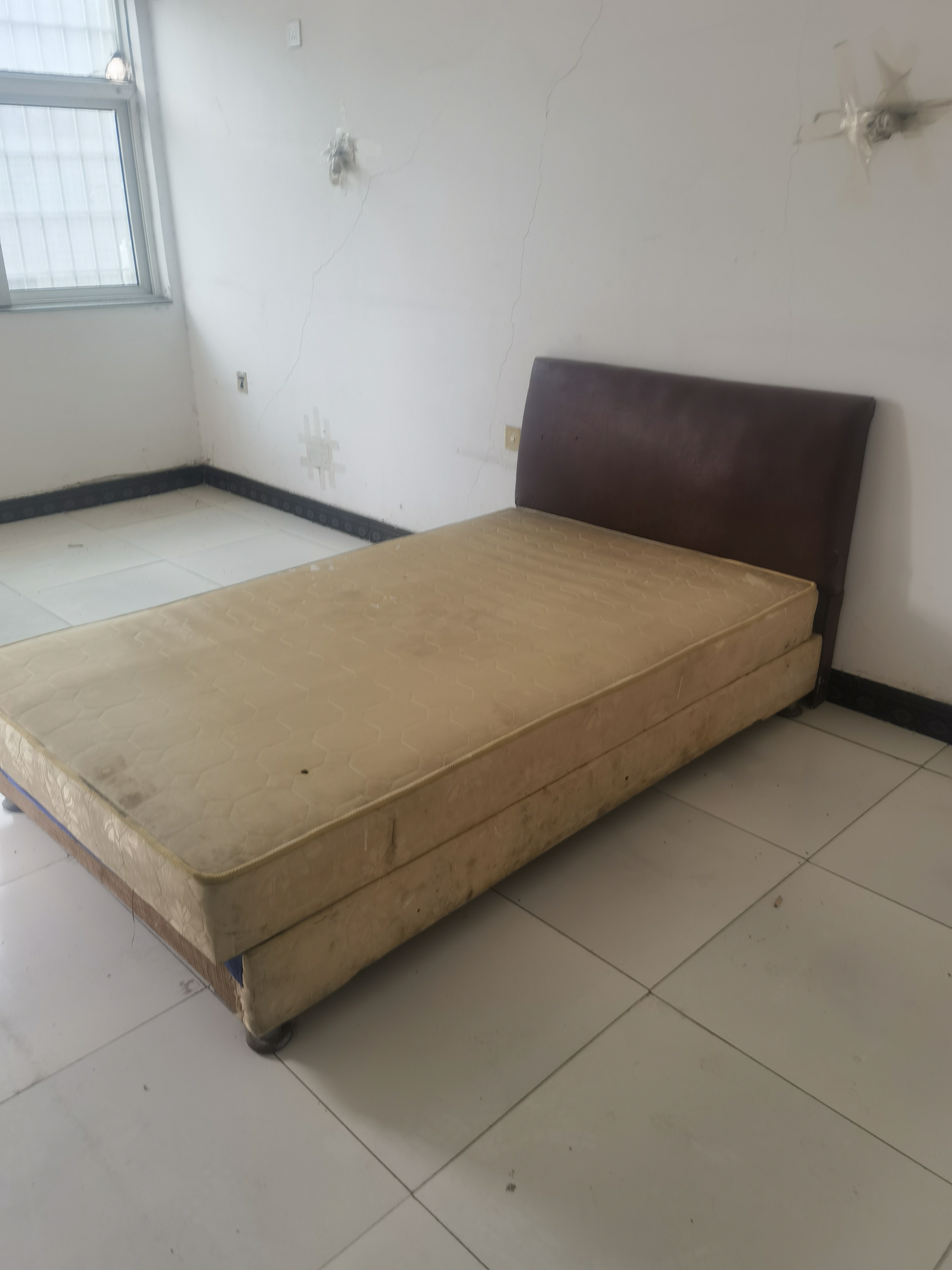 天成银座  1室1厅1卫    7.8万 天成银座  1室1厅1卫    7.8万客厅