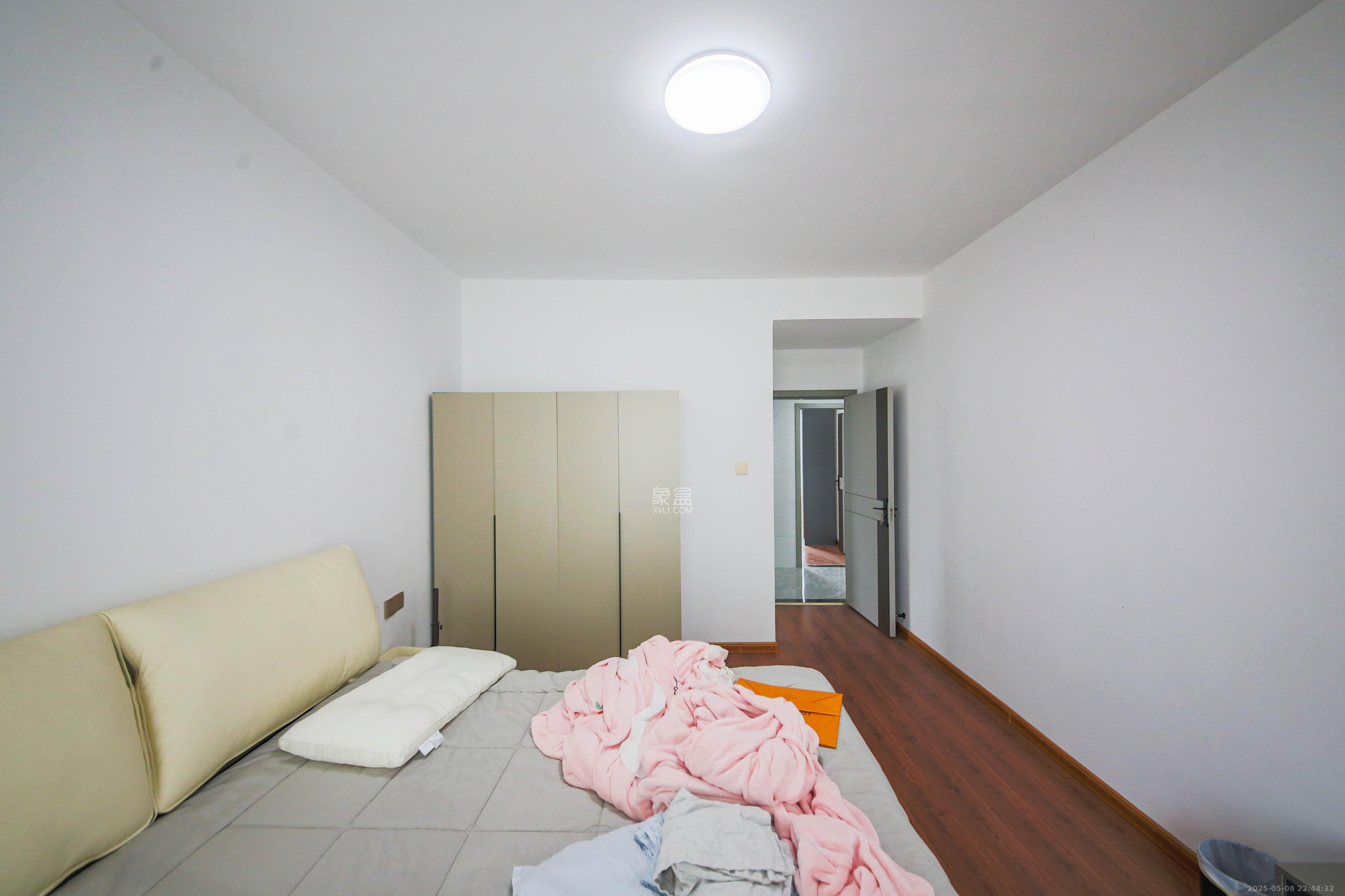 博林云栖  3室2厅2卫    160.0万 博林云栖  3室2厅2卫    160.0万卧室