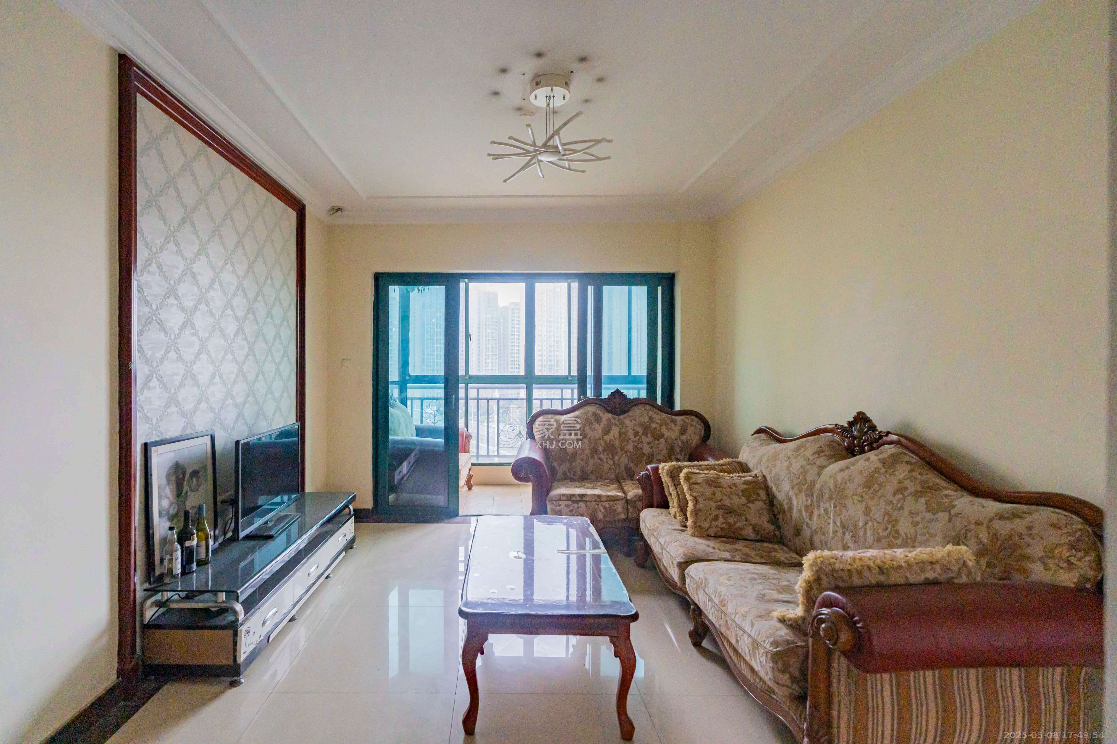 恒大雅苑 2室2厅1卫 65.0万 恒大雅苑 2室2厅1卫 65.0万客厅