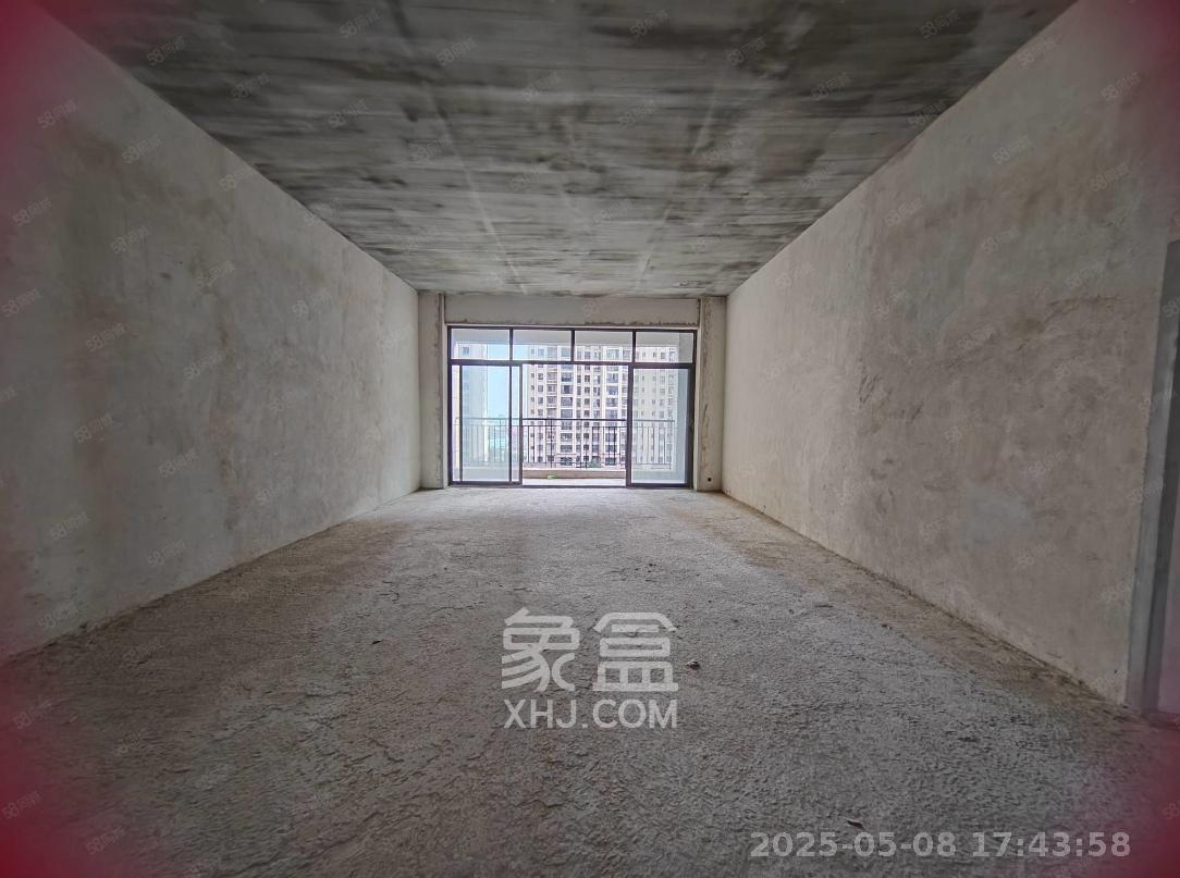 长房岭秀时代 5室2厅3卫 2300.0元/月 长房岭秀时代 5室2厅3卫 2300.0元/月室内图