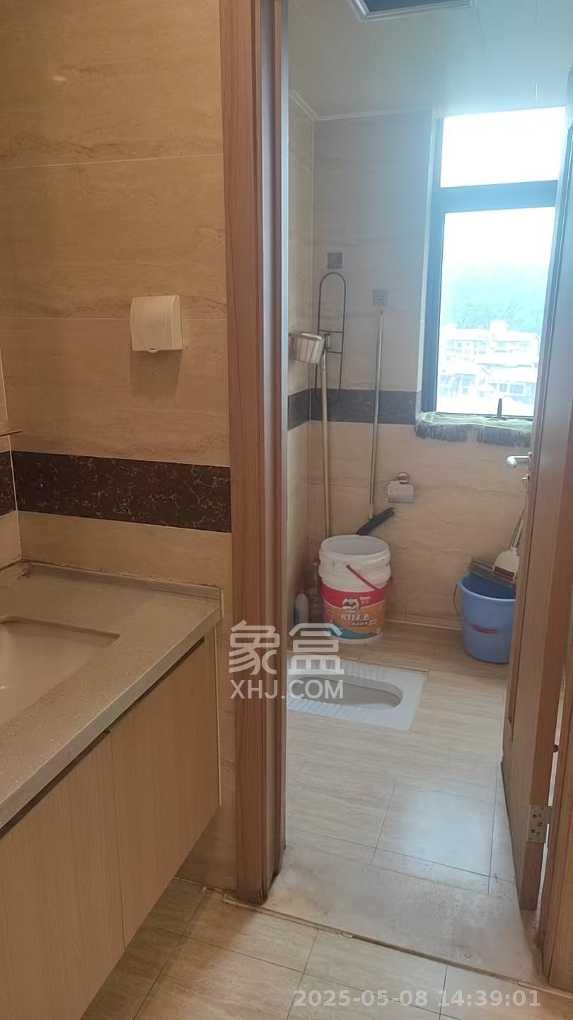 幸福考拉789  3室2厅2卫   2100.00元/月室内图