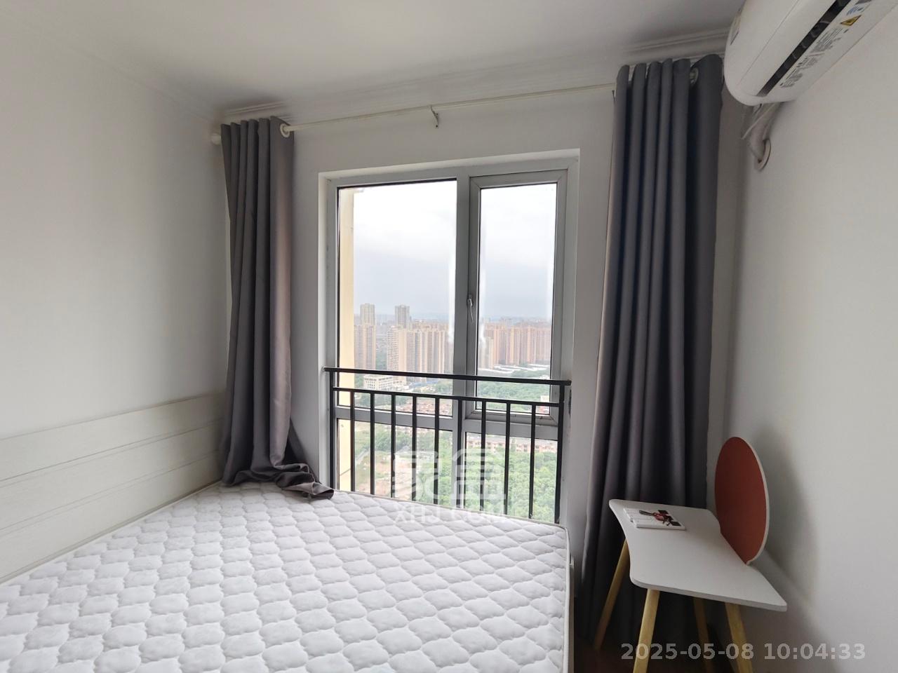 蓝光幸福满庭  3室2厅1卫    2400.0元/月 蓝光幸福满庭  3室2厅1卫    2400.0元/月室内图