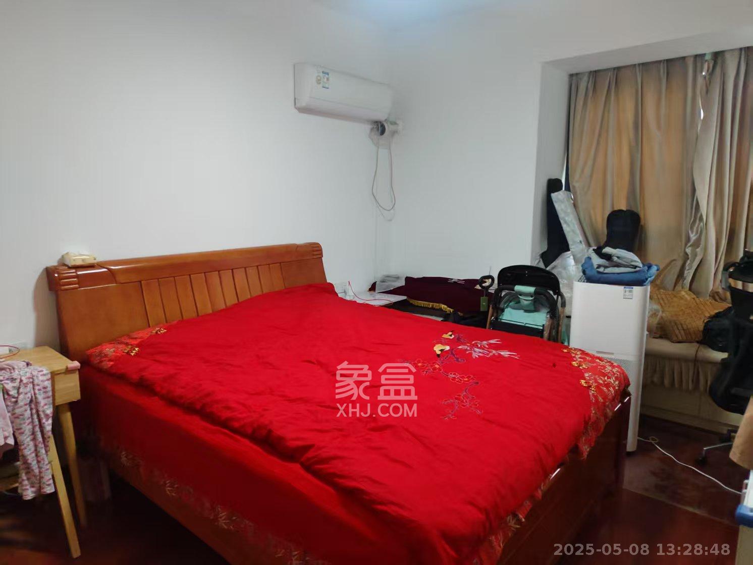 华雅花园 3室2厅1卫 58.8万 华雅花园 3室2厅1卫 58.8万客厅