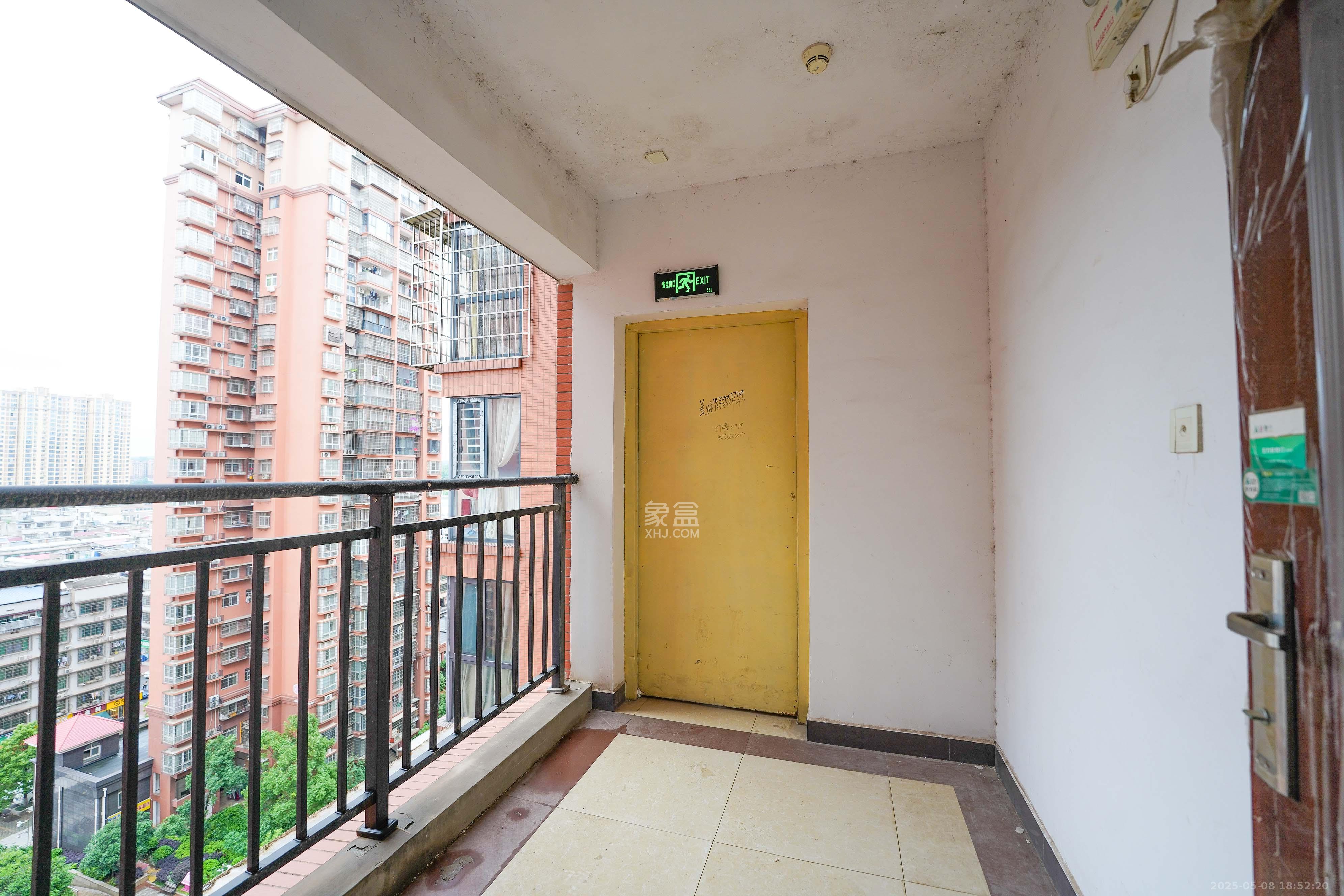 凯富南方鑫城 3室2厅2卫 67.0万 凯富南方鑫城 3室2厅2卫 67.0万其他