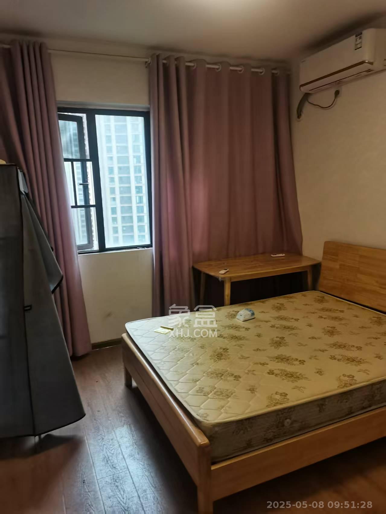 中交中央公园D1区  4室2厅2卫   3000.00元/月室内图