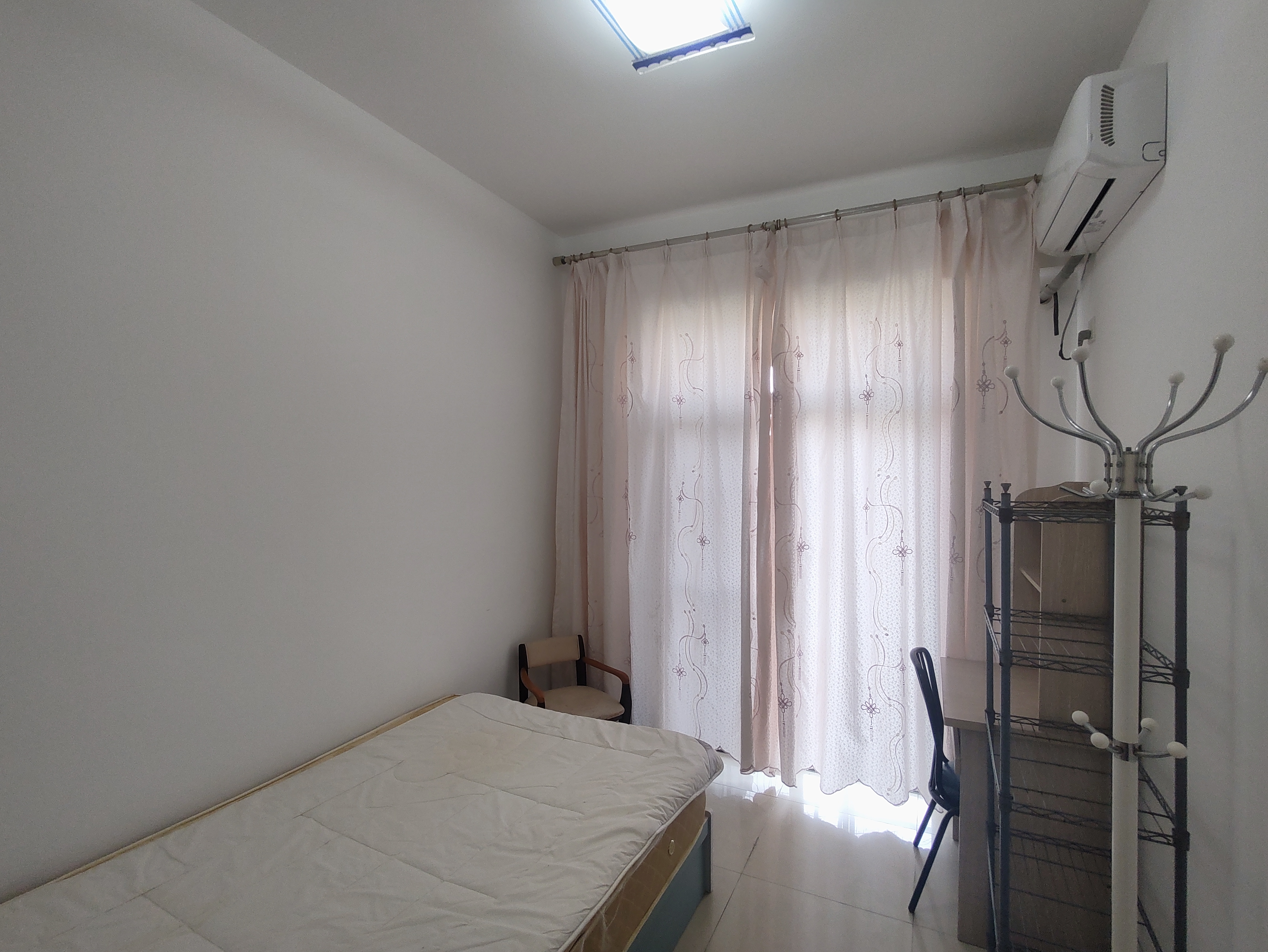 警苑 5室2厅3卫 4000.0元/月 警苑 5室2厅3卫 4000.0元/月室内图