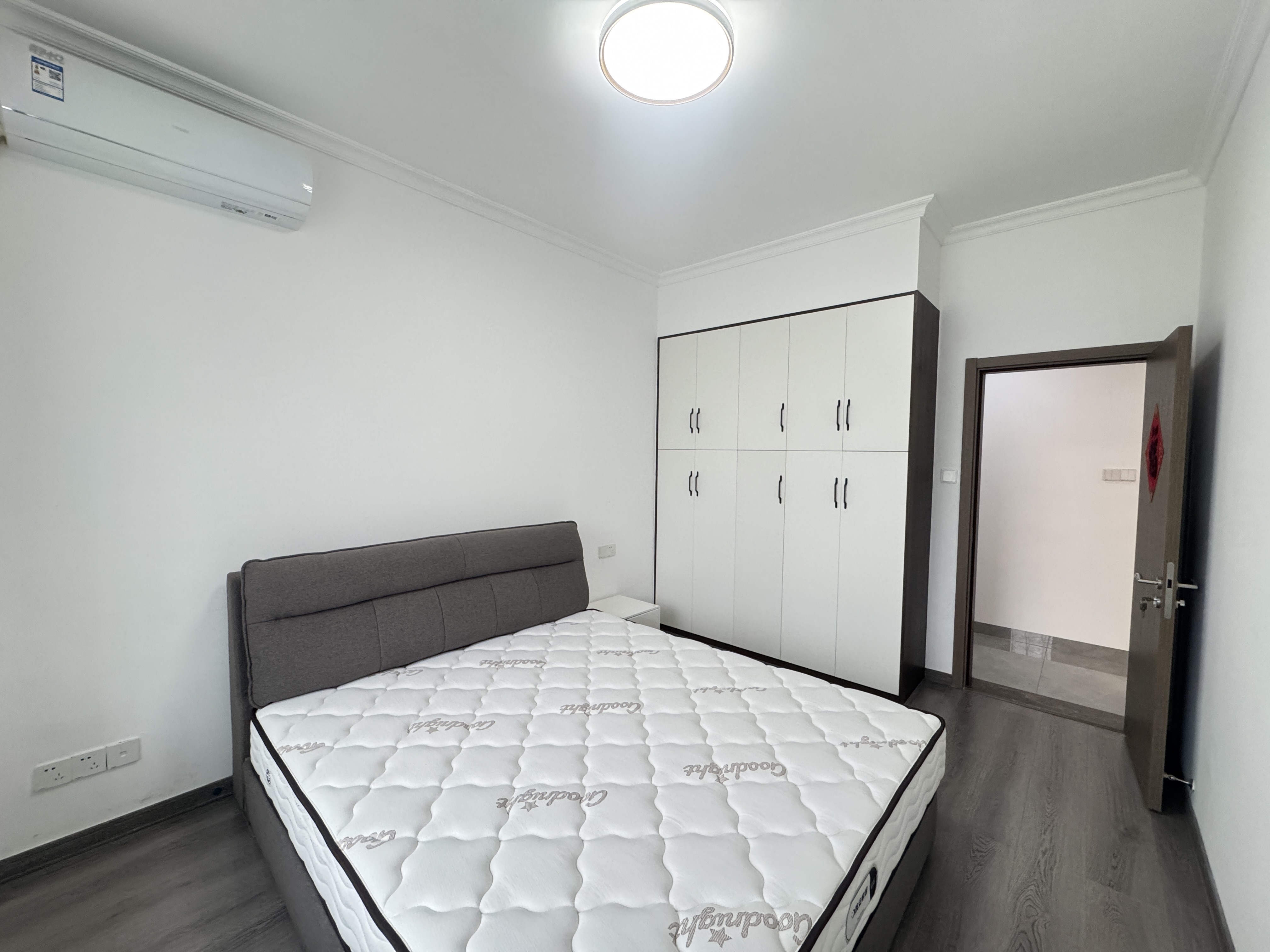 中建和城壹品  4室2厅2卫   3400.00元/月室内图