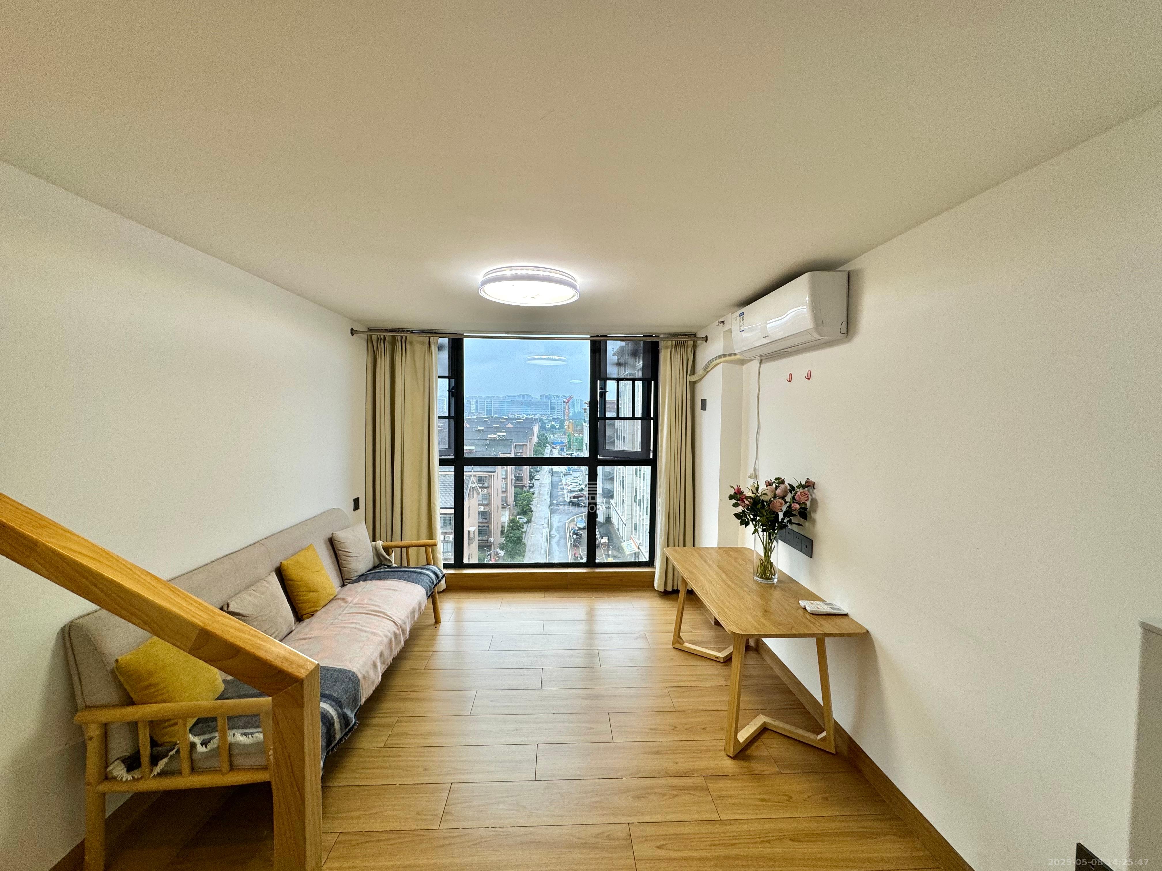 新长海D1站 1室1厅1卫 1600.0元/月 新长海D1站 1室1厅1卫 1600.0元/月室内图