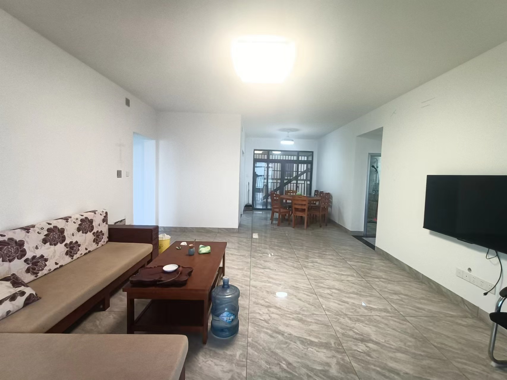 农信大院(响水湾度假公寓) 4室2厅2卫 3000.0元/月 农信大院(响水湾度假公寓) 4室2厅2卫 3000.0元/月室内图