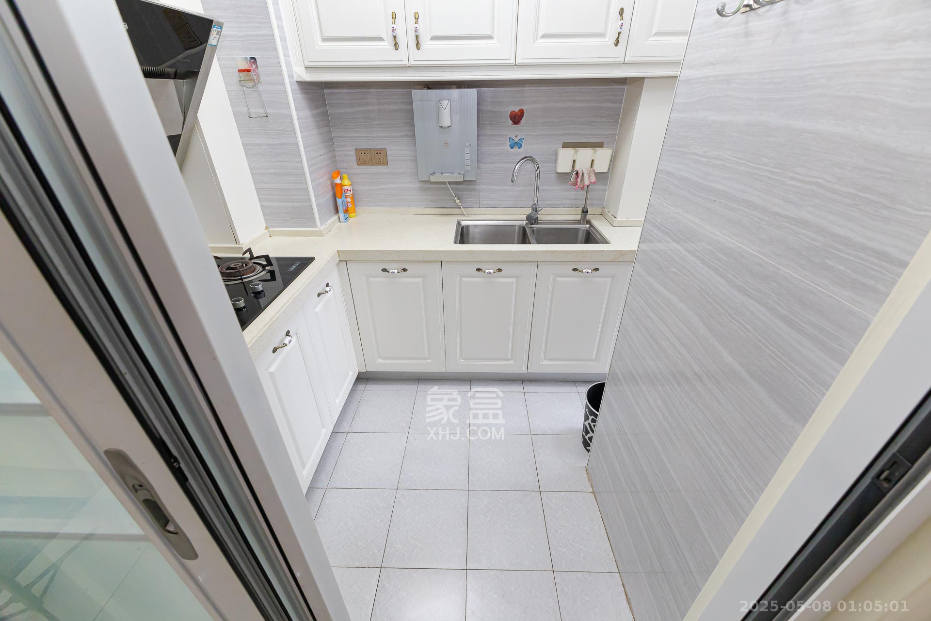 珠江东方明珠(新地东方明珠)三期 3室2厅1卫 79.8万 珠江东方明珠(新地东方明珠)三期 3室2厅1卫 79.8万厨房