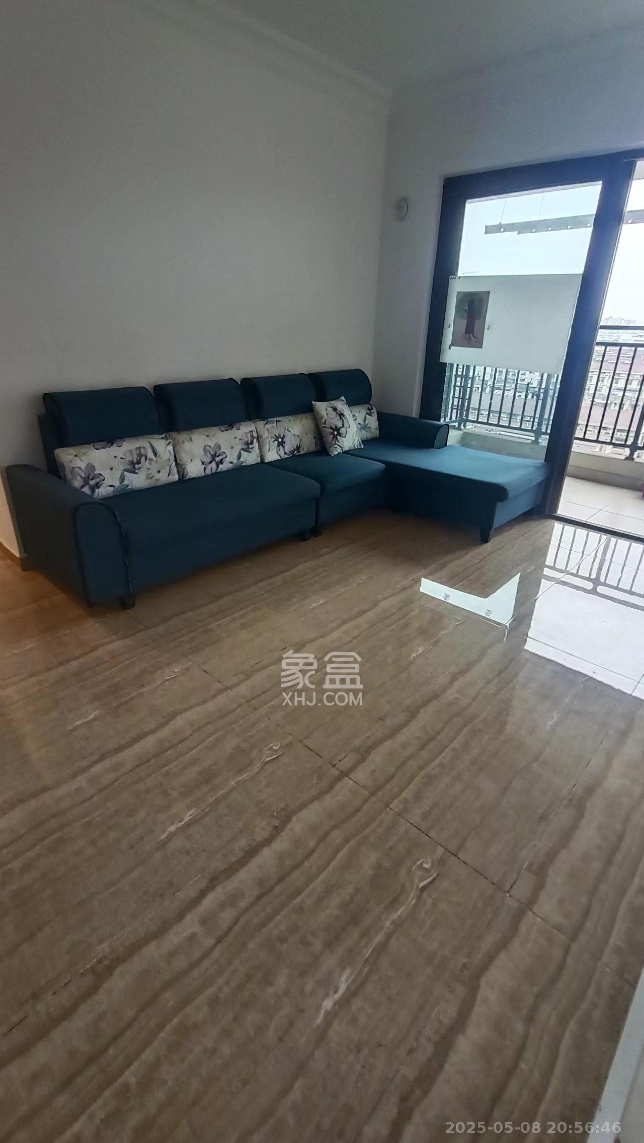 碧桂园星城首府 3室2厅1卫 2400.0元/月 碧桂园星城首府 3室2厅1卫 2400.0元/月室内图