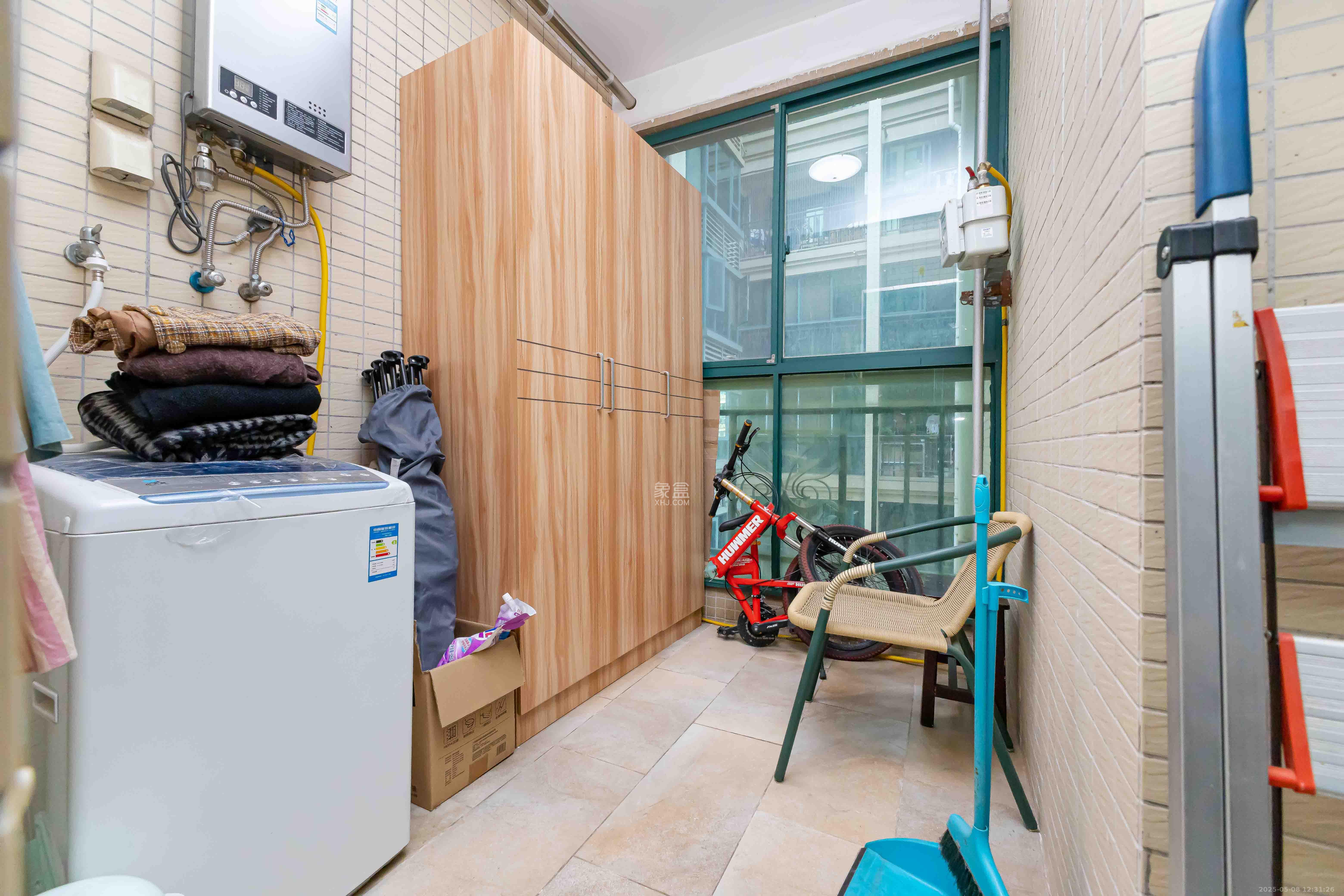 恒大名都 3室2厅1卫 60.0万 恒大名都 3室2厅1卫 60.0万阳台