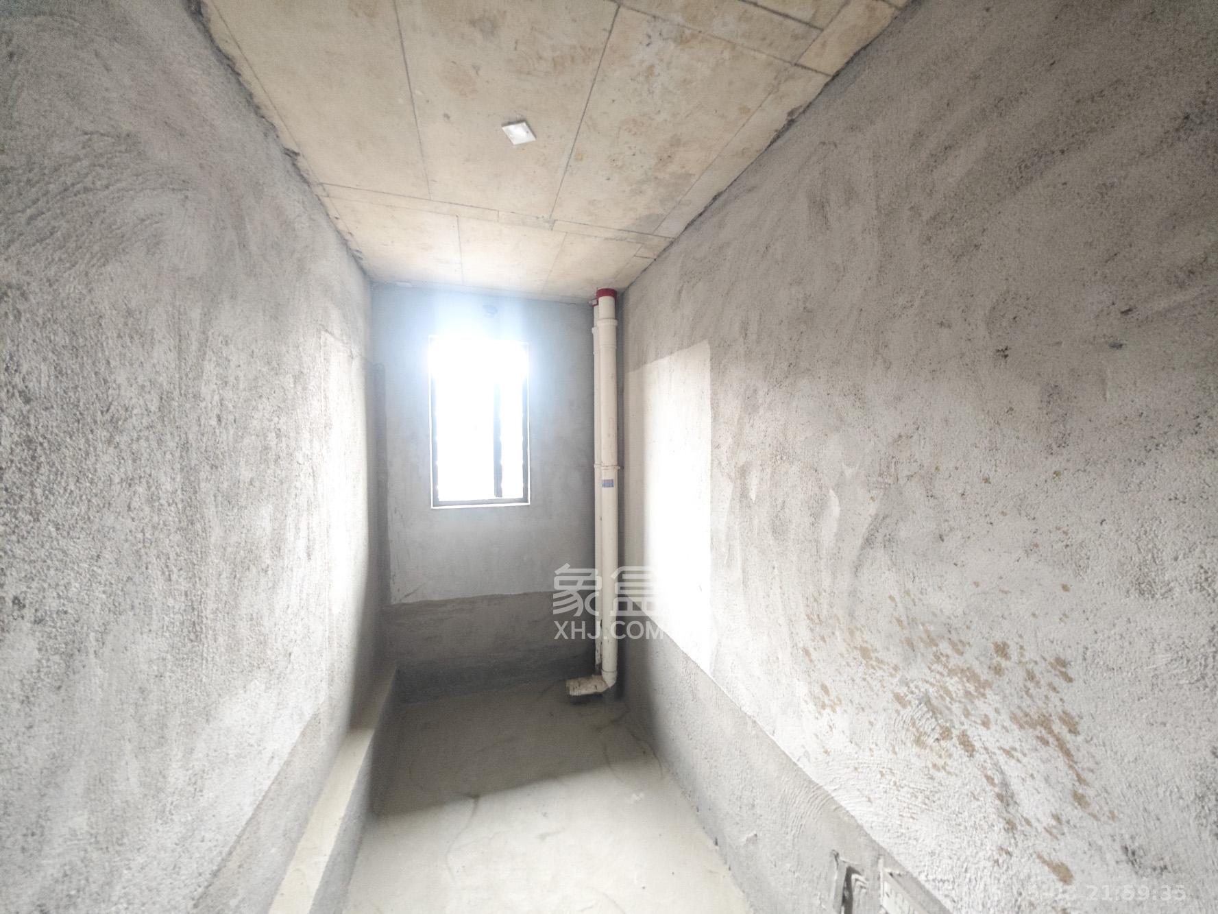 融创会展上东区 4室2厅2卫 133.0万 融创会展上东区 4室2厅2卫 133.0万其他