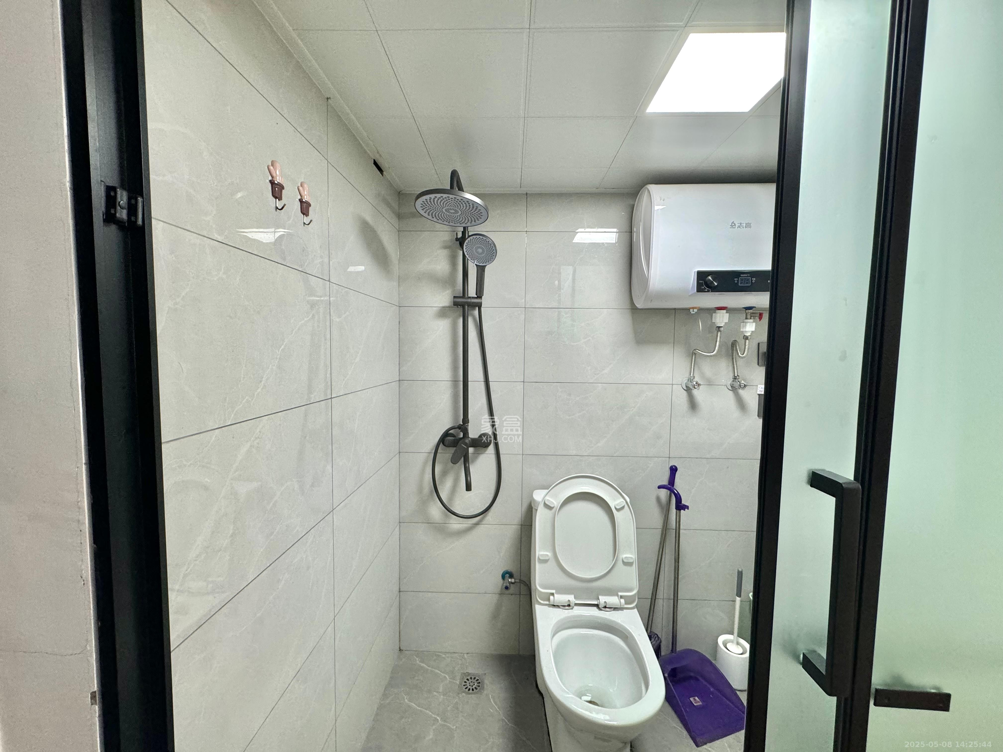 新长海D1站 1室1厅1卫 1600.0元/月 新长海D1站 1室1厅1卫 1600.0元/月室内图