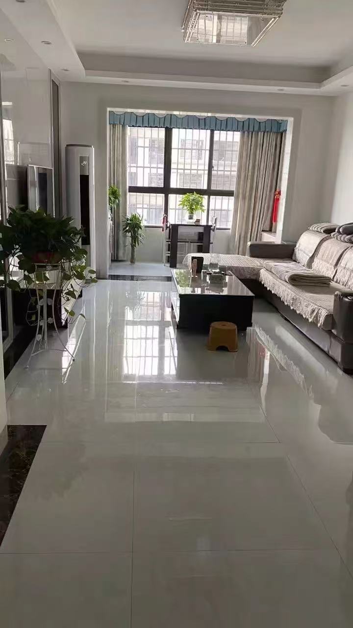 紫金花园 2室2厅1卫 2200.0元/月 紫金花园 2室2厅1卫 2200.0元/月室内图