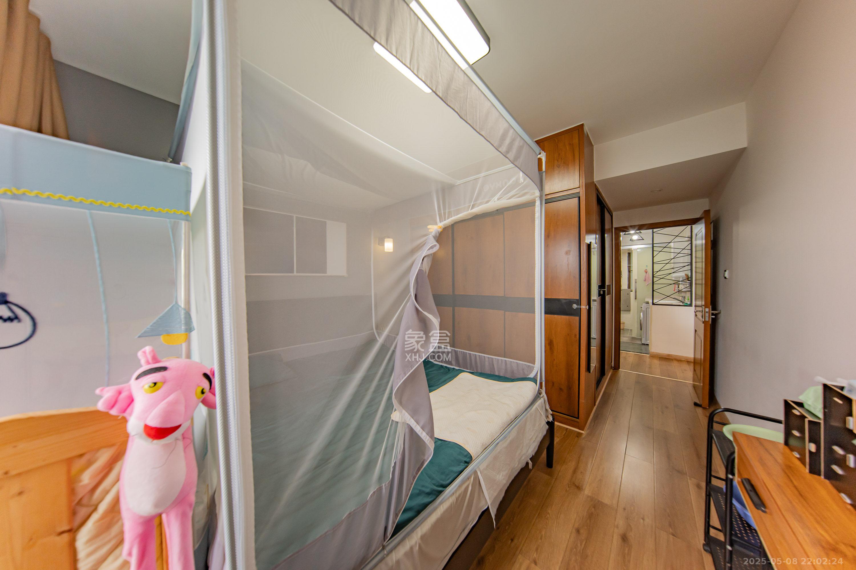 华润橡树湾  3室2厅1卫    79.0万卧室