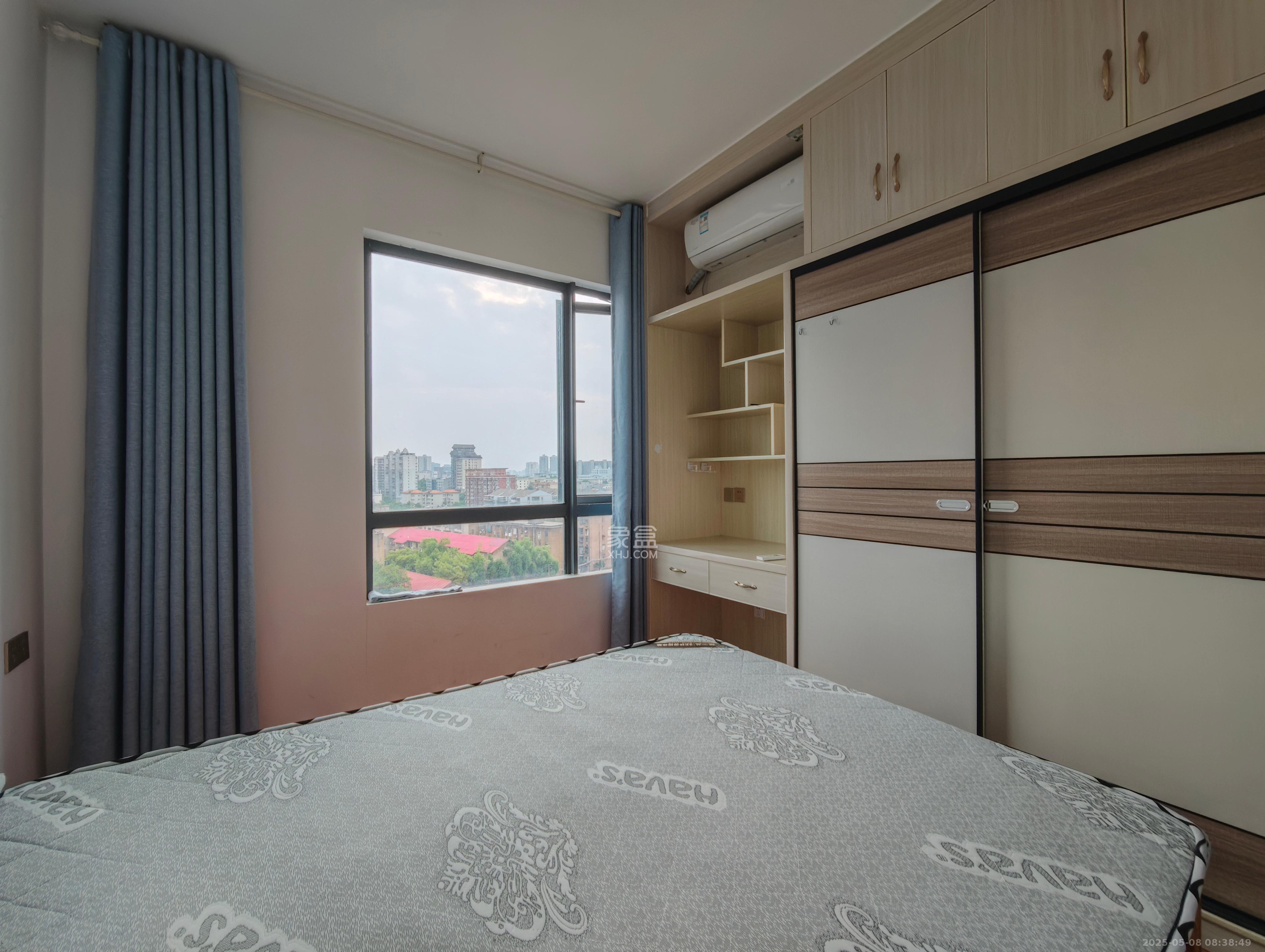 里约荟  3室1厅1卫    2100.0元/月 里约荟  3室1厅1卫    2100.0元/月室内图