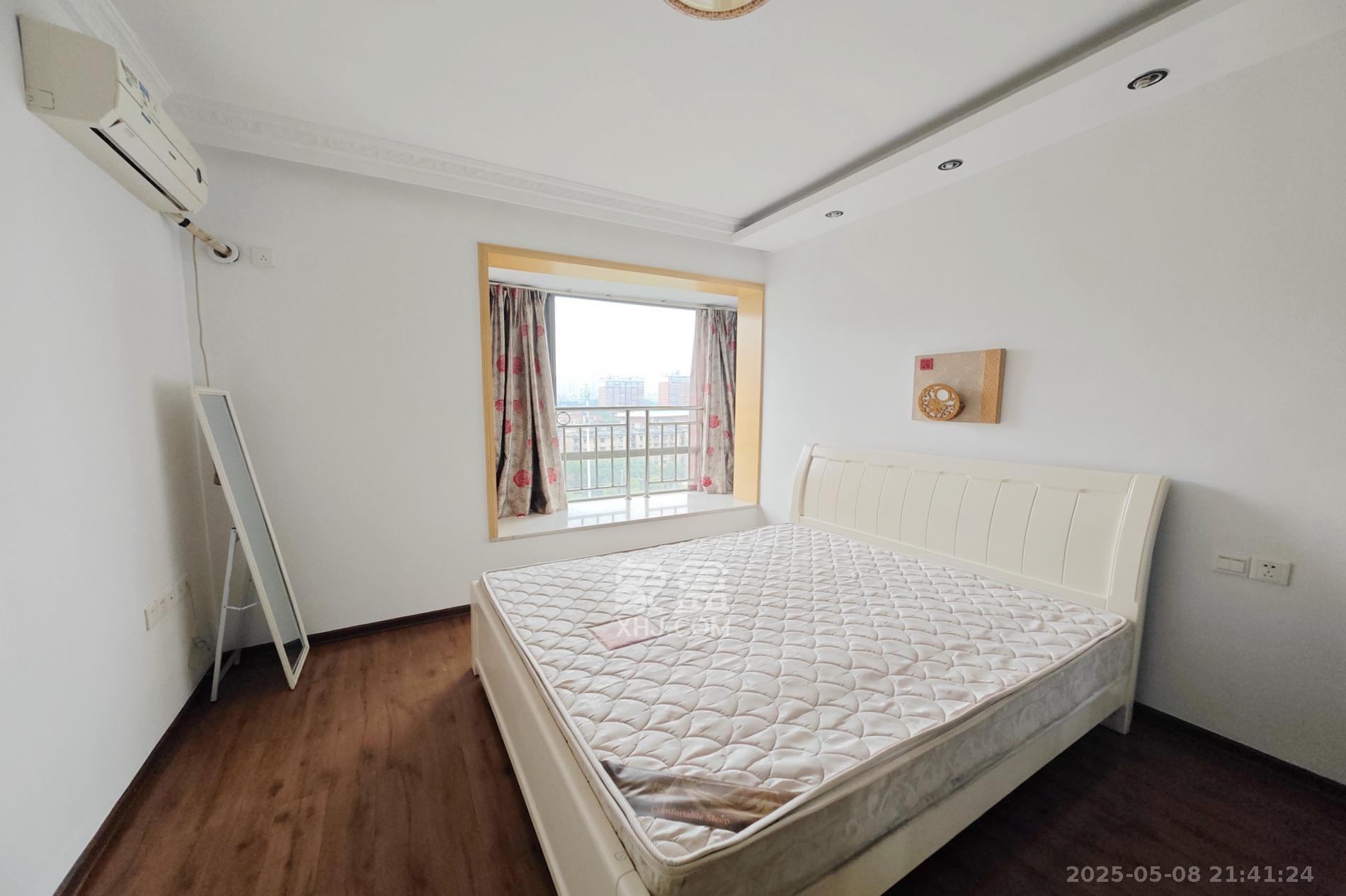 新城新世界一二三期 2室1厅1卫 83.0万 新城新世界一二三期 2室1厅1卫 83.0万卧室