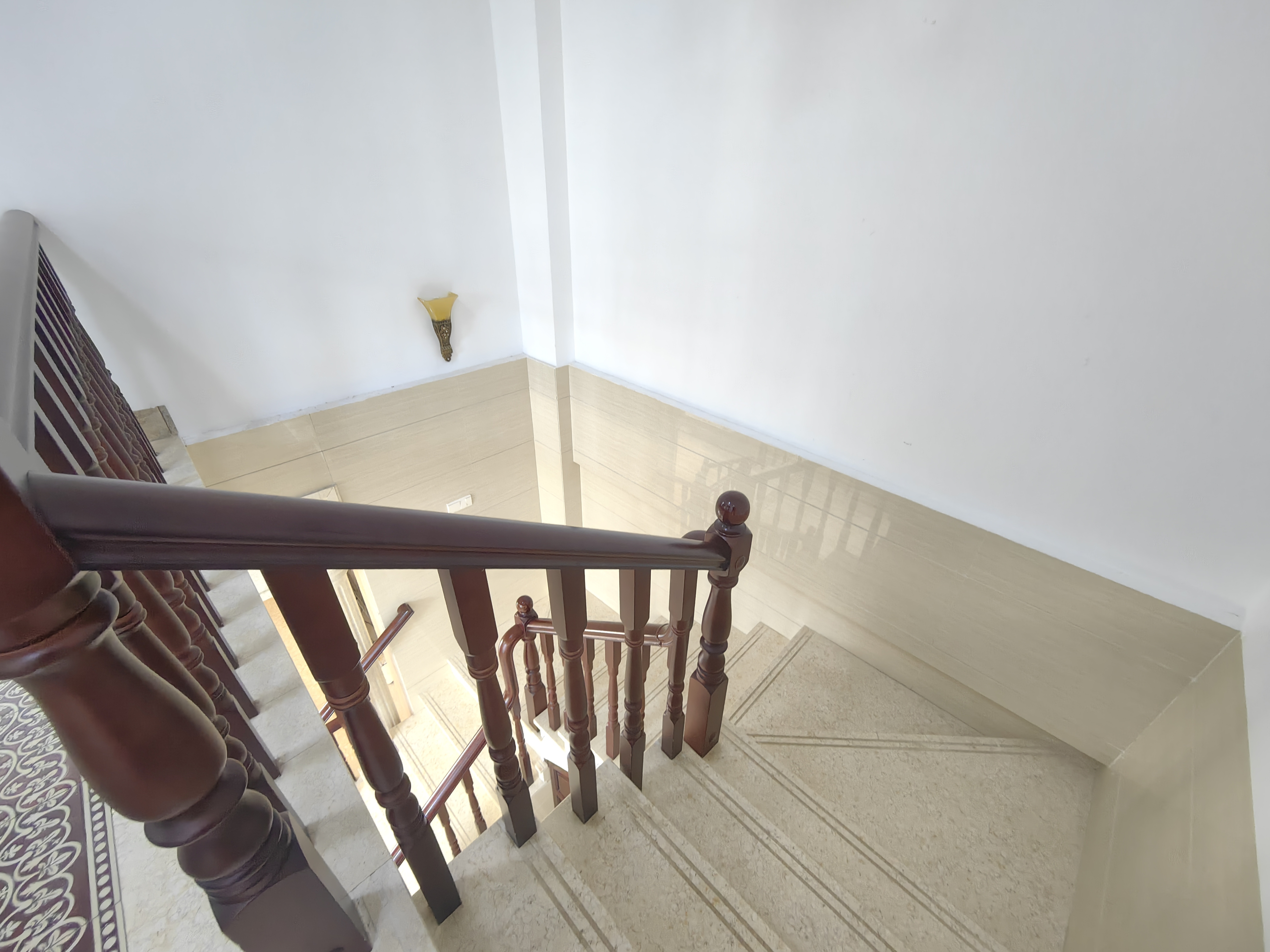 万科浪琴湾 7室2厅3卫 8500.0元/月 万科浪琴湾 7室2厅3卫 8500.0元/月室内图