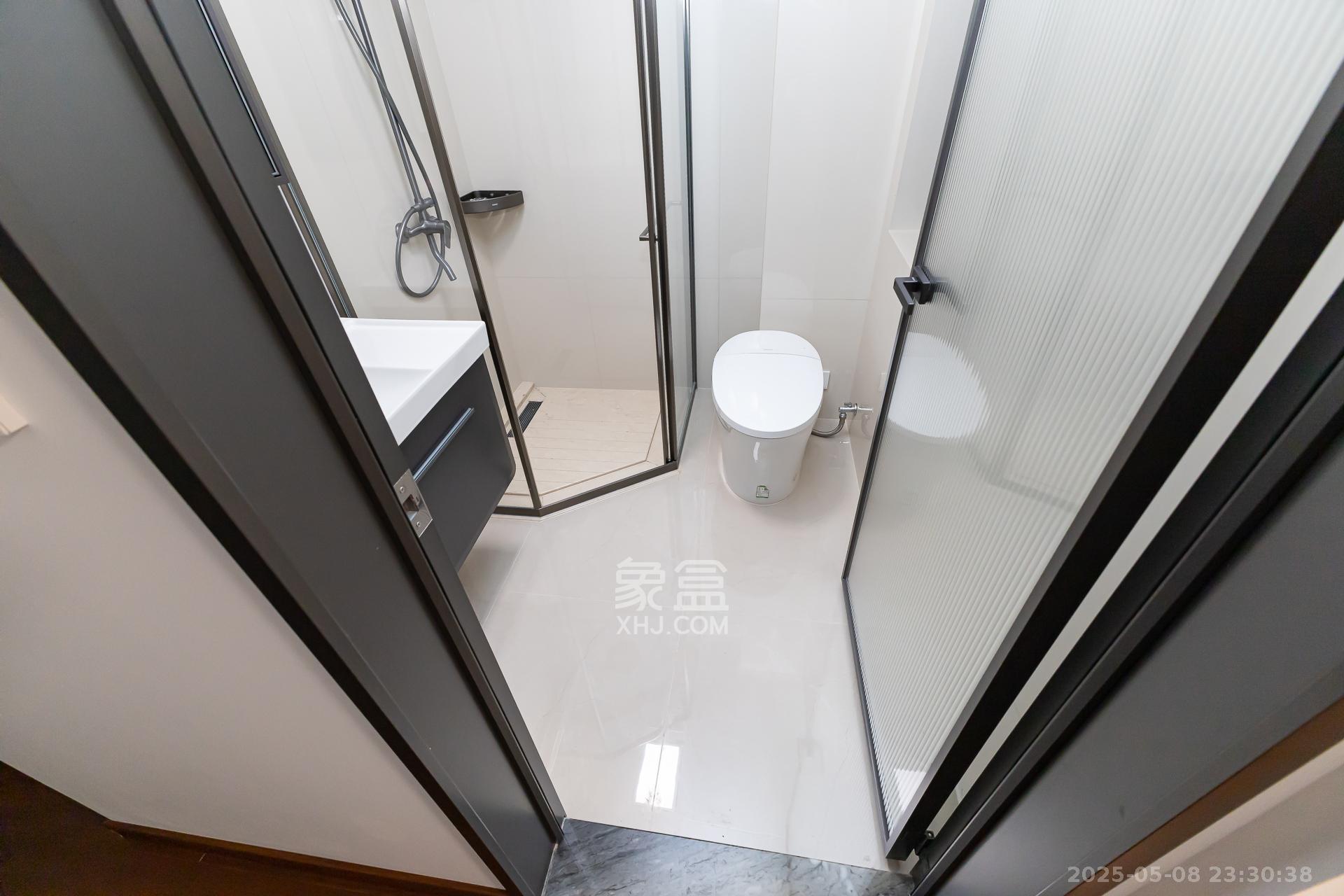 玛丽的花园(金色阳光家园)  3室2厅2卫    125.0万 玛丽的花园(金色阳光家园)  3室2厅2卫    125.0万卫生间