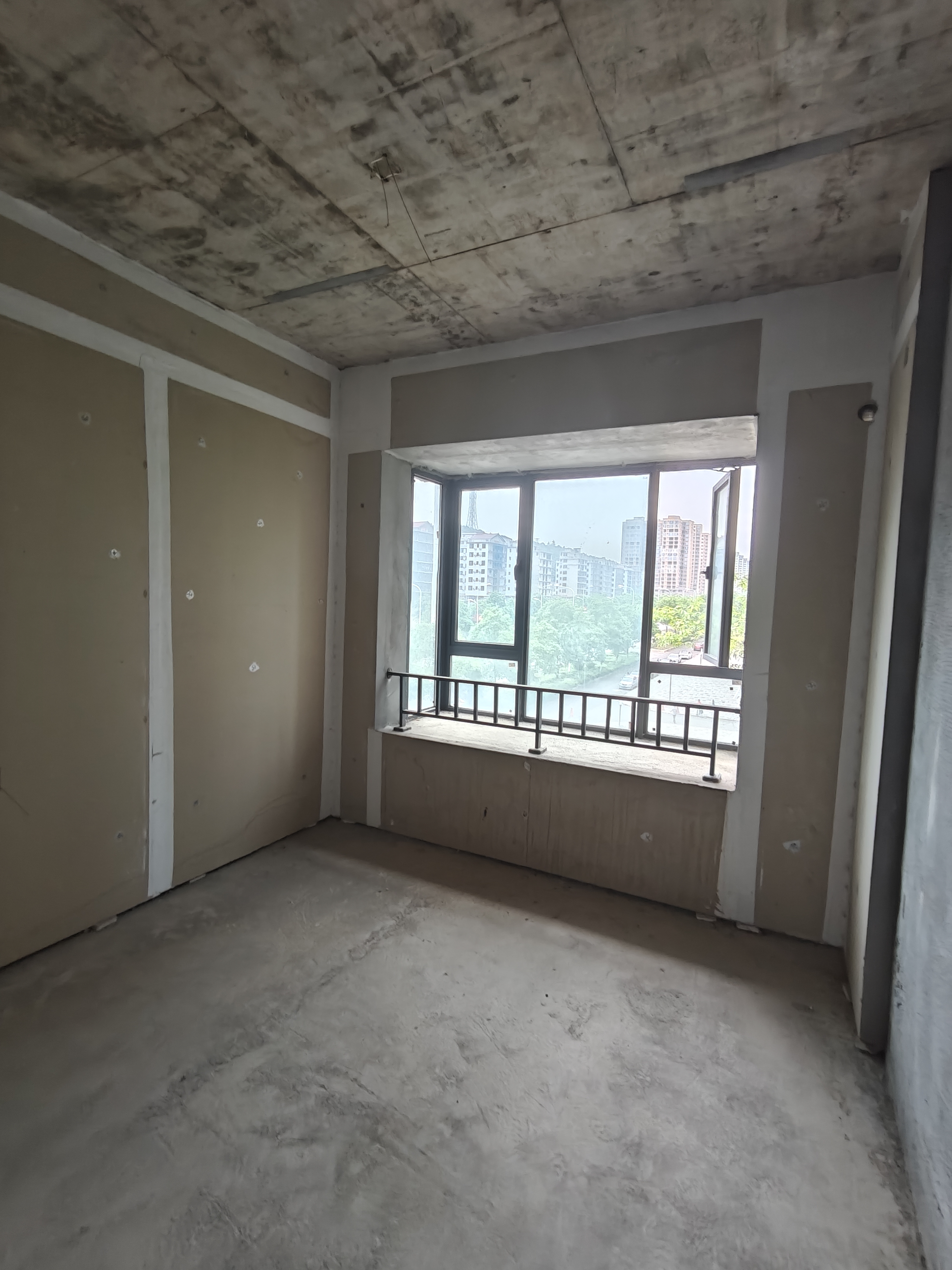 宁邦中心(二期公园里) 3室2厅2卫 75.8万 宁邦中心(二期公园里) 3室2厅2卫 75.8万客厅