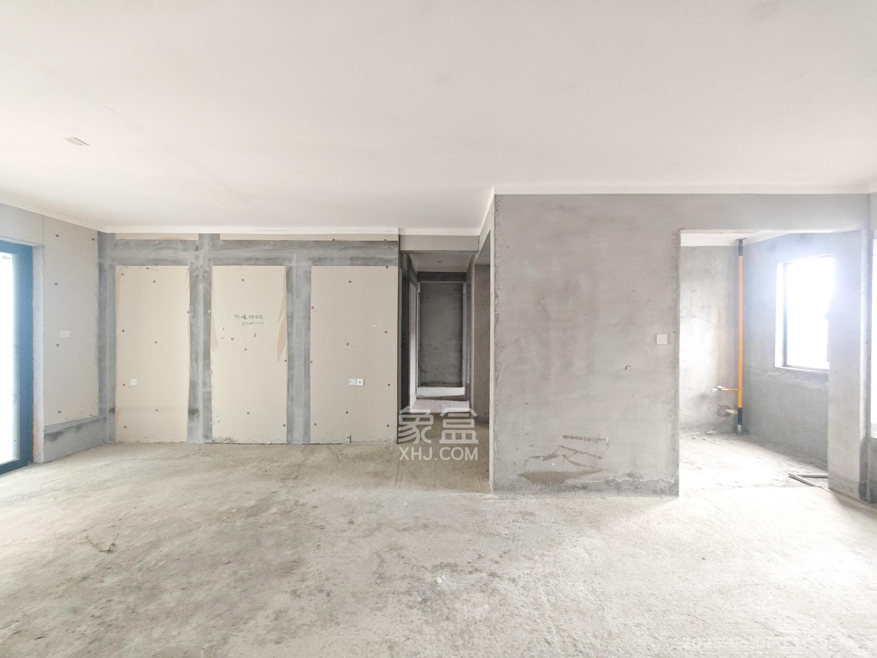 融创会展上东区 4室2厅2卫 133.0万 融创会展上东区 4室2厅2卫 133.0万客厅