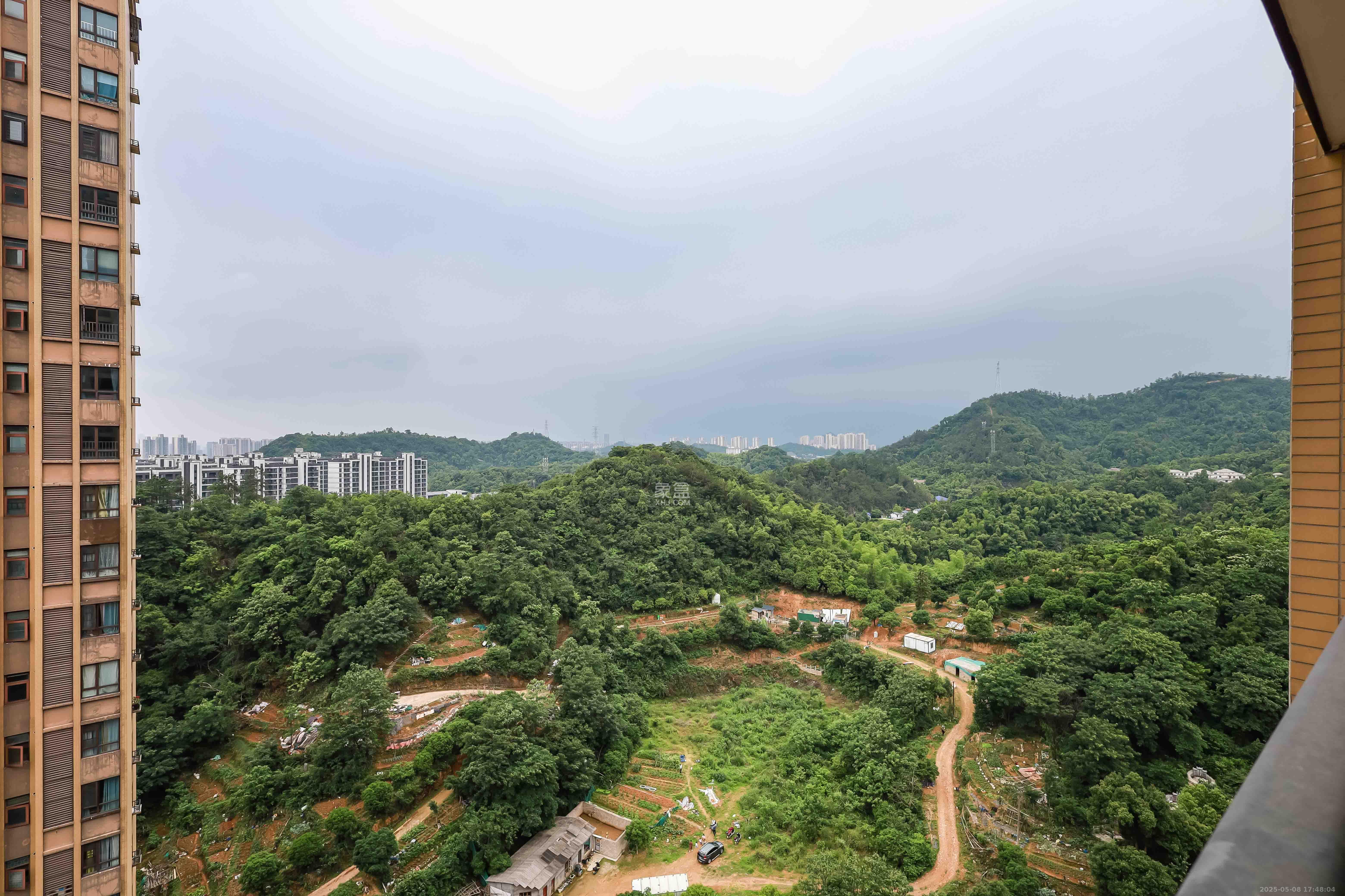 盛景谷山里  2室2厅1卫    67.0万阳台