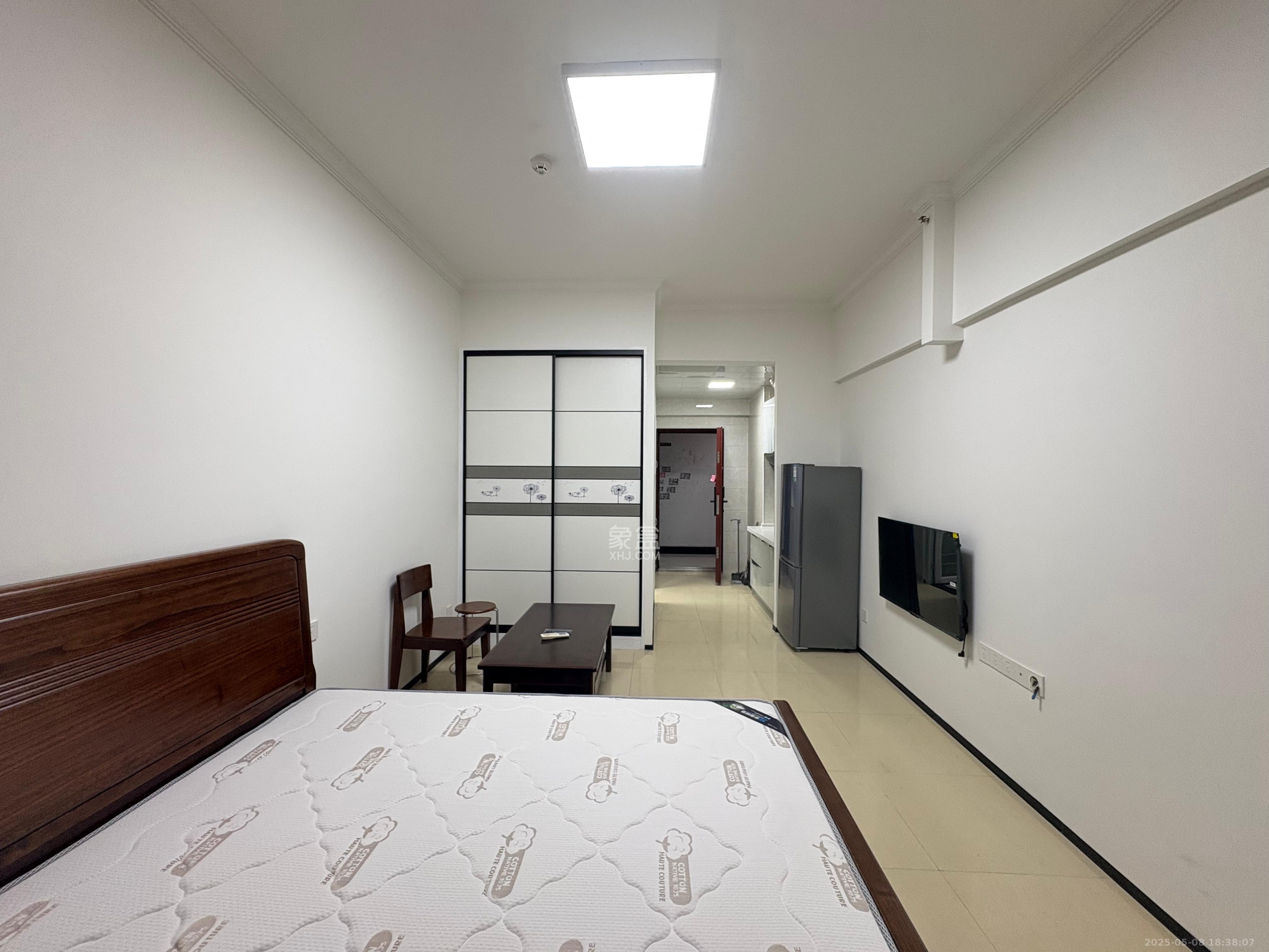 达美D6区  1室1厅1卫   1500.00元/月室内图
