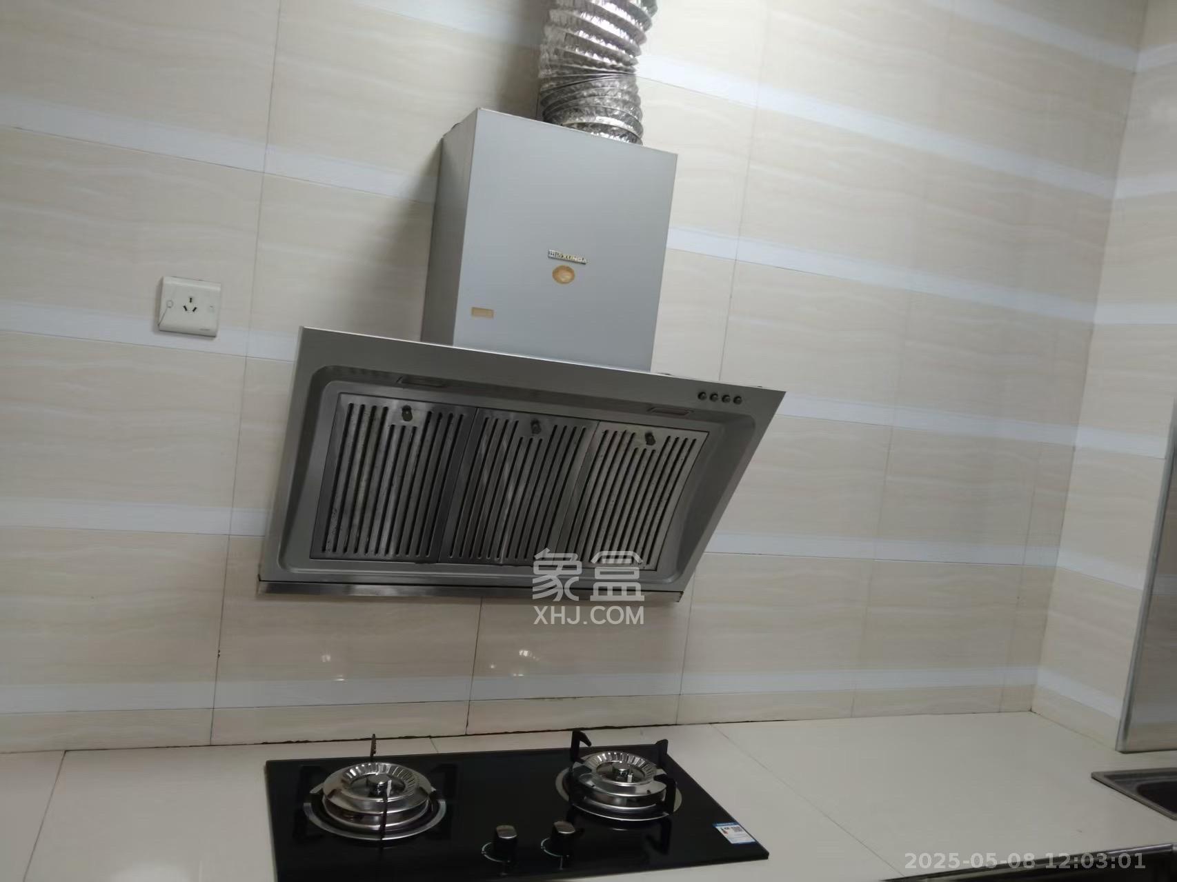 保利麓谷林语F区  3室2厅2卫   2100.00元/月室内图