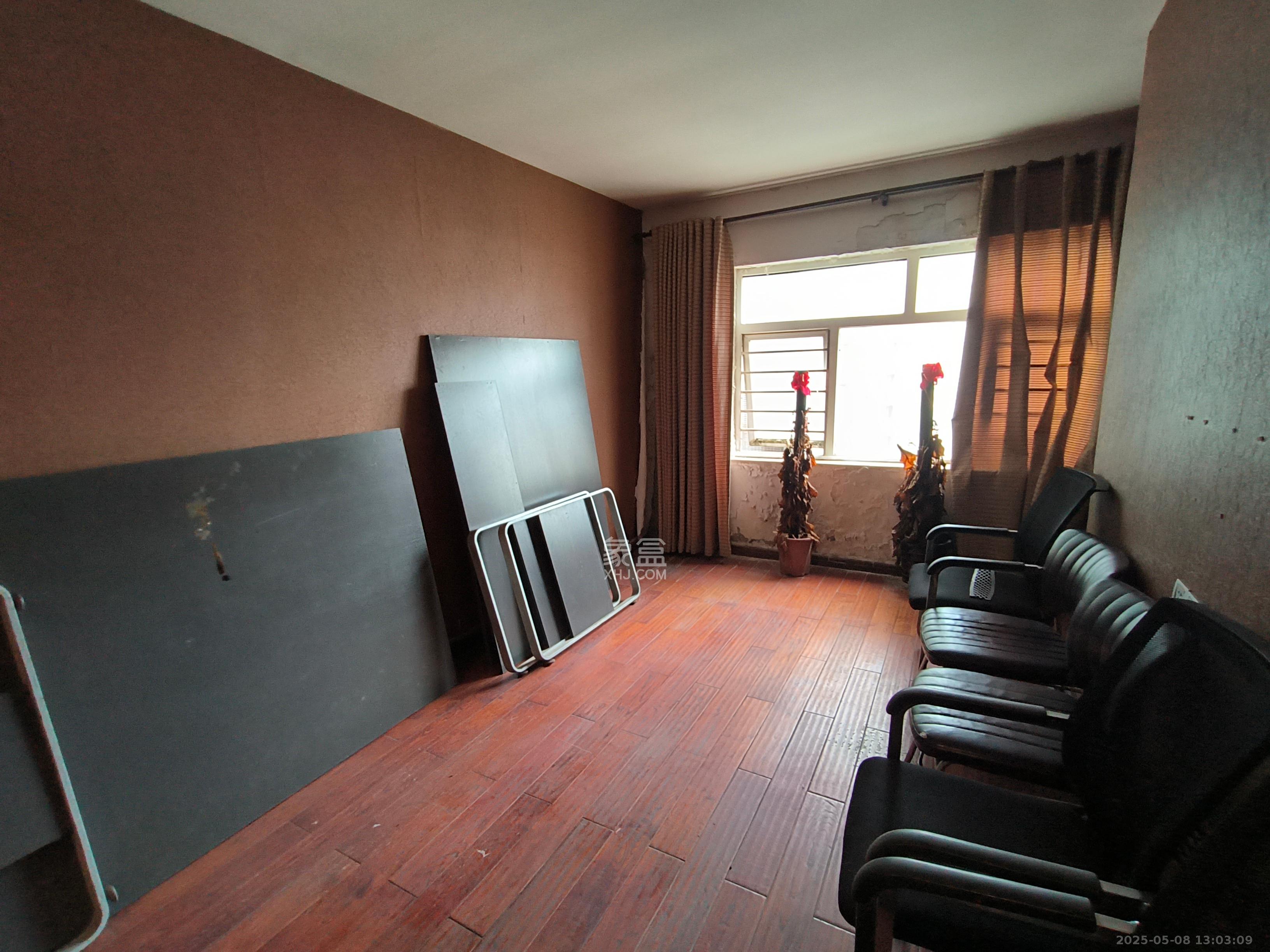 汇富中心  1室1厅1卫    5000.0元/月 汇富中心  1室1厅1卫    5000.0元/月室内图