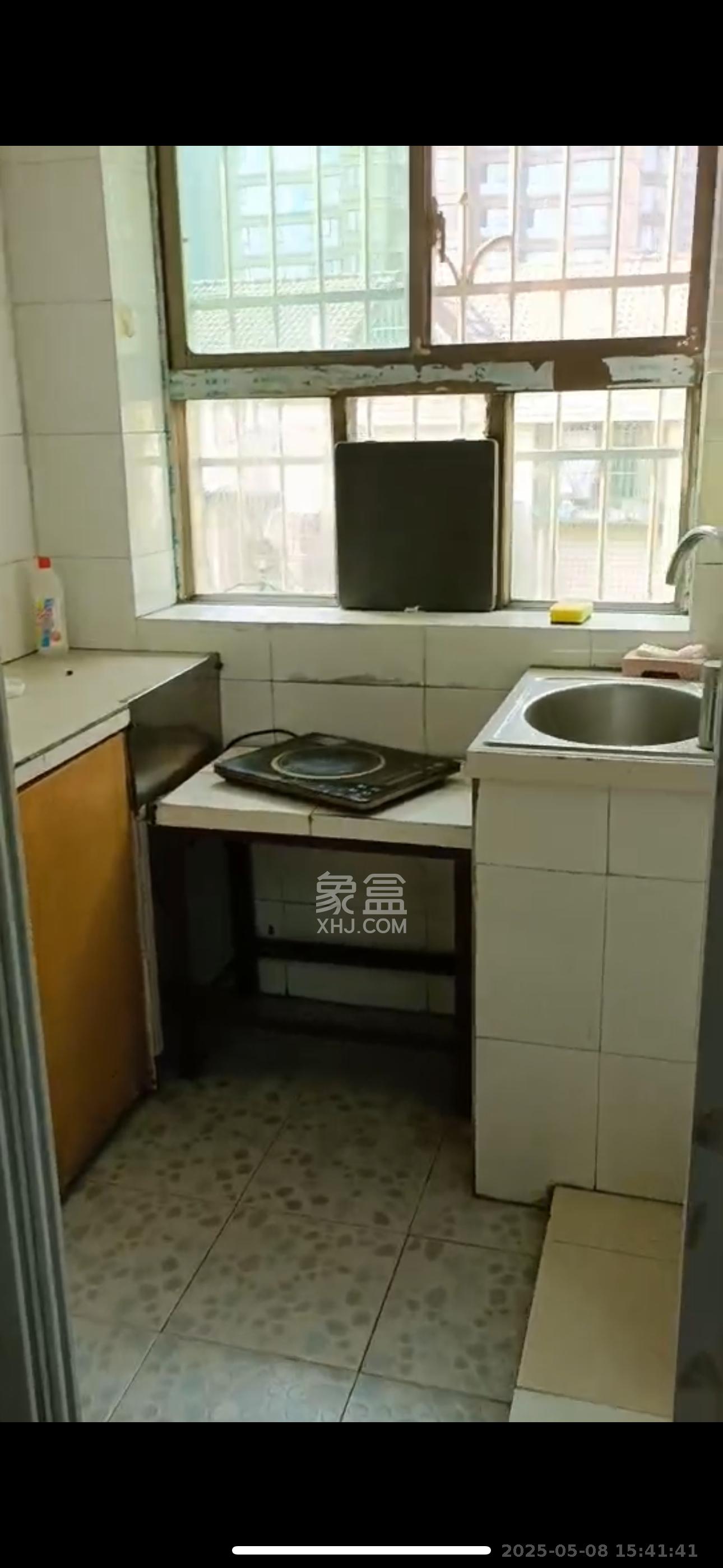 高岭小区 1室1厅1卫 650.0元/月 高岭小区 1室1厅1卫 650.0元/月室内图