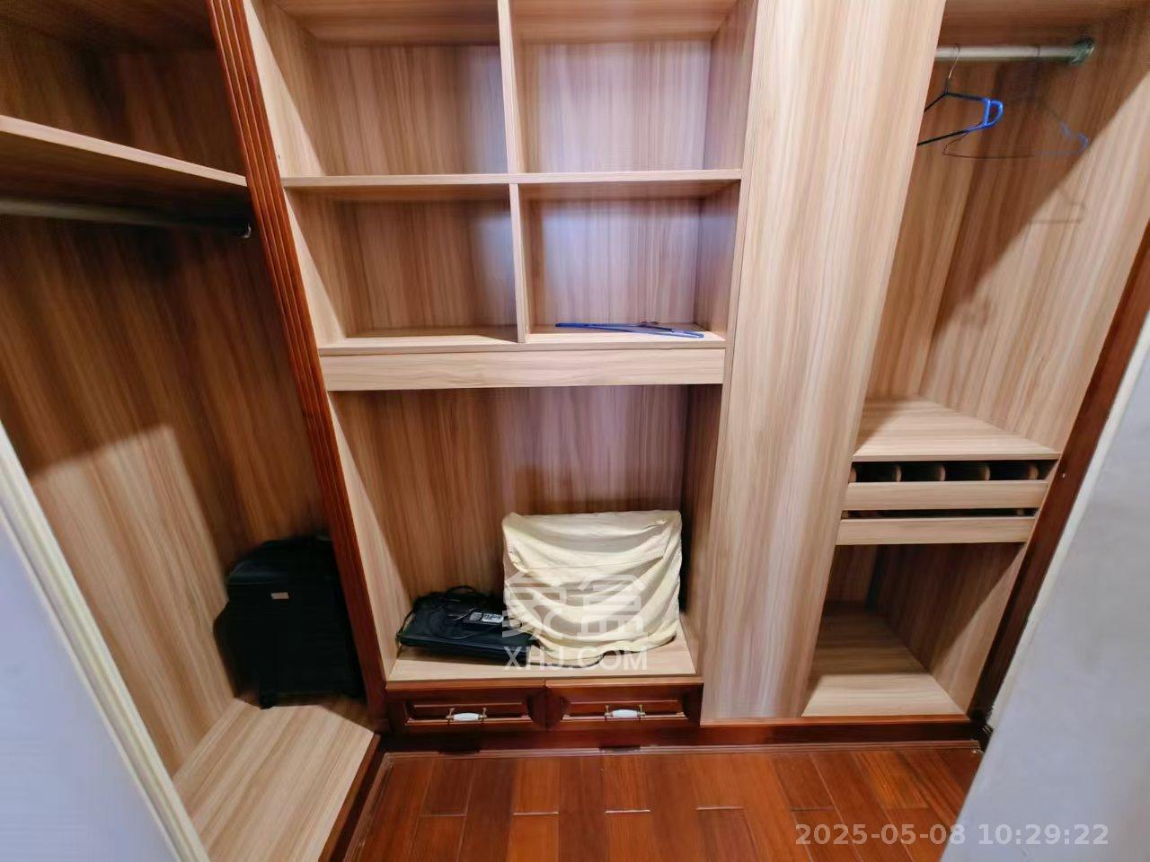 青园  6室2厅3卫    10000.0元/月 青园  6室2厅3卫    10000.0元/月室内图