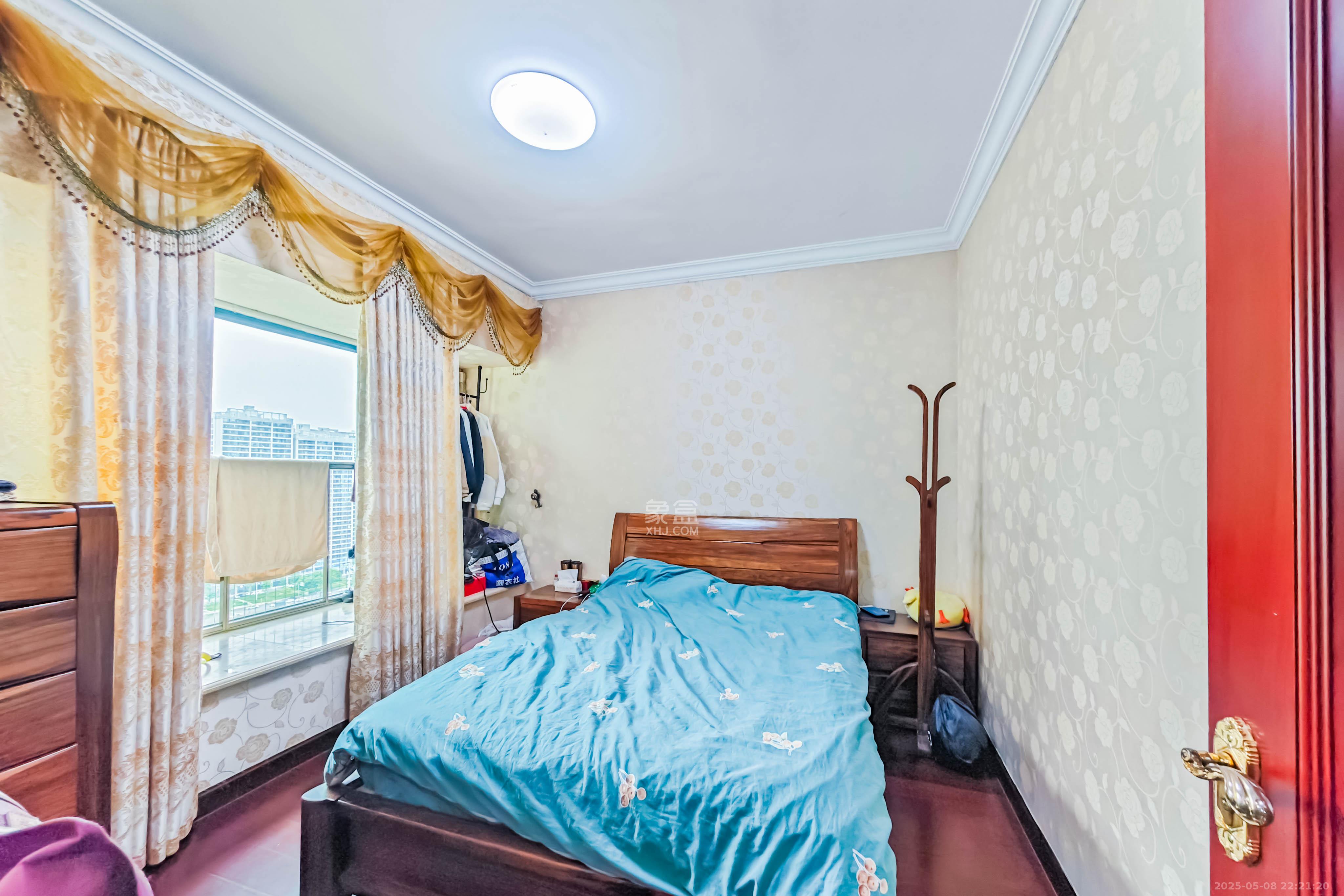 恒大绿洲  4室2厅2卫    145.0万 恒大绿洲  4室2厅2卫    145.0万卧室