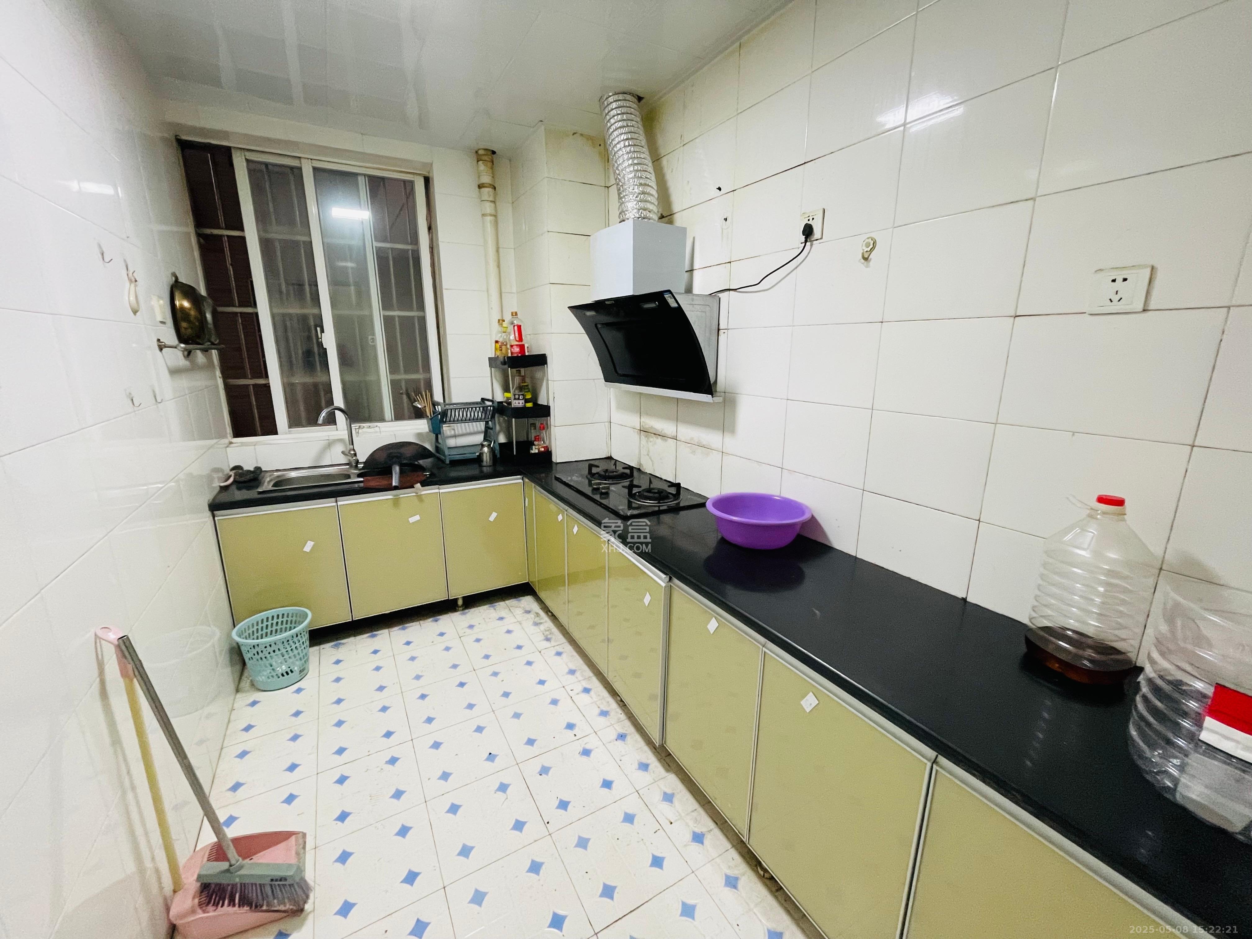 紫晶城 2室2厅1卫 1600.0元/月 紫晶城 2室2厅1卫 1600.0元/月室内图