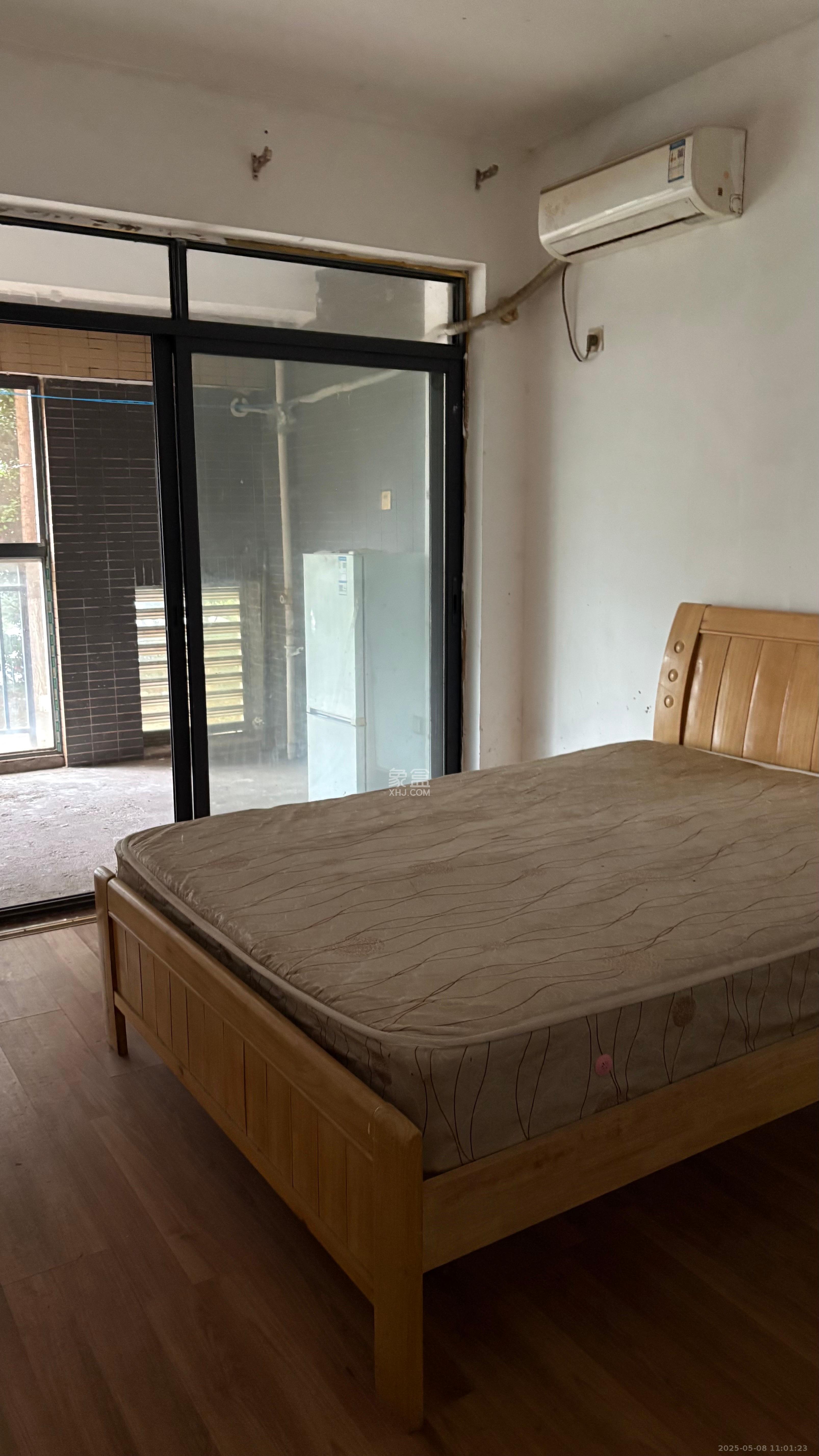 中信文化广场(中信新城二期) 2室1厅1卫 1500.0元/月 中信文化广场(中信新城二期) 2室1厅1卫 1500.0元/月室内图