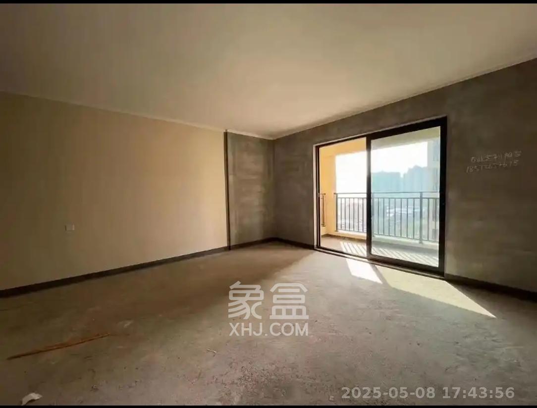 长房岭秀时代 5室2厅3卫 2300.0元/月 长房岭秀时代 5室2厅3卫 2300.0元/月室内图