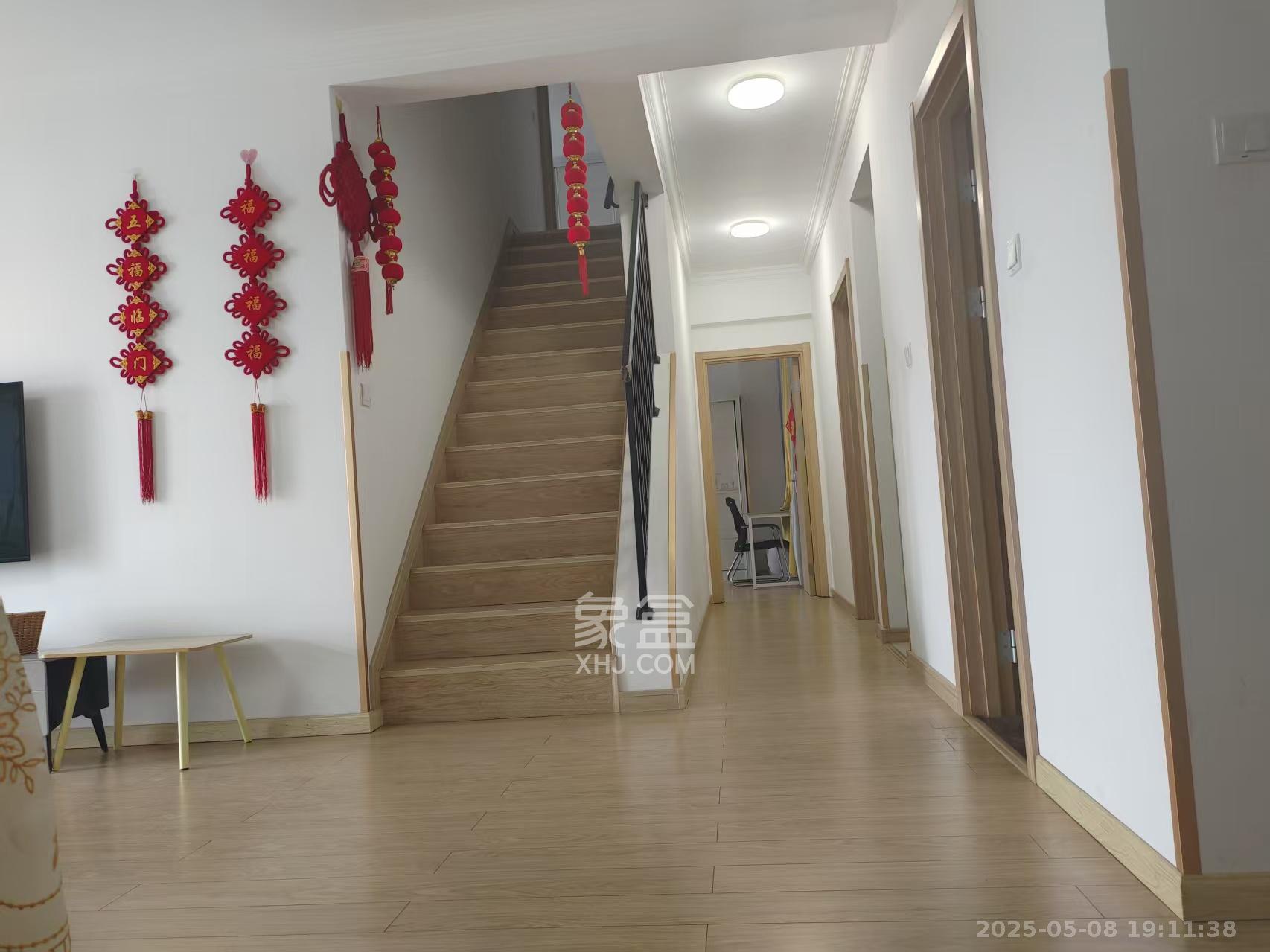 金辉优步花园 3室2厅1卫 2800.0元/月 金辉优步花园 3室2厅1卫 2800.0元/月室内图