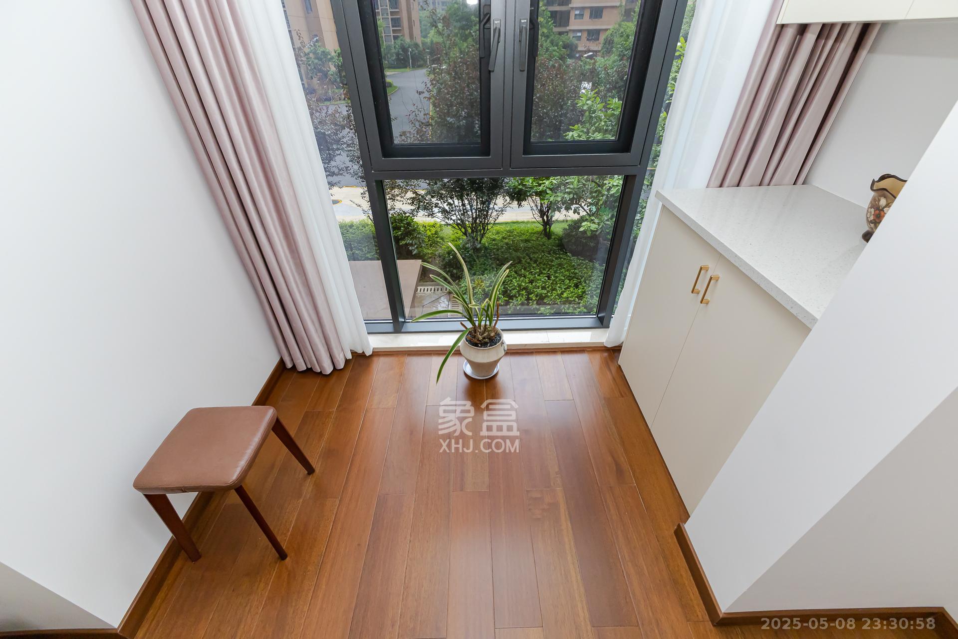 玛丽的花园(金色阳光家园)  3室2厅2卫    125.0万 玛丽的花园(金色阳光家园)  3室2厅2卫    125.0万阳台