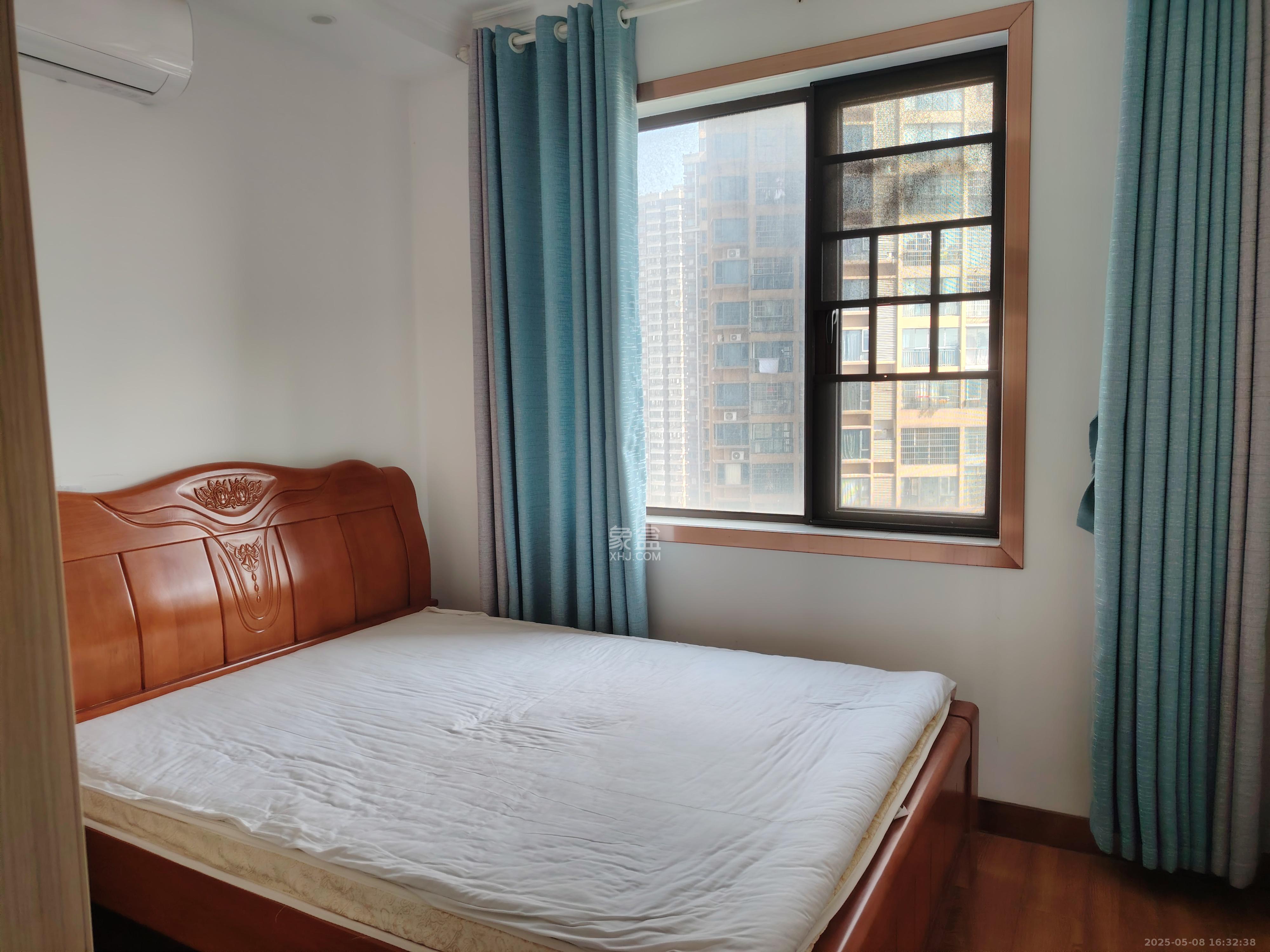 山语城三期 3室2厅2卫 2200.0元/月 山语城三期 3室2厅2卫 2200.0元/月室内图