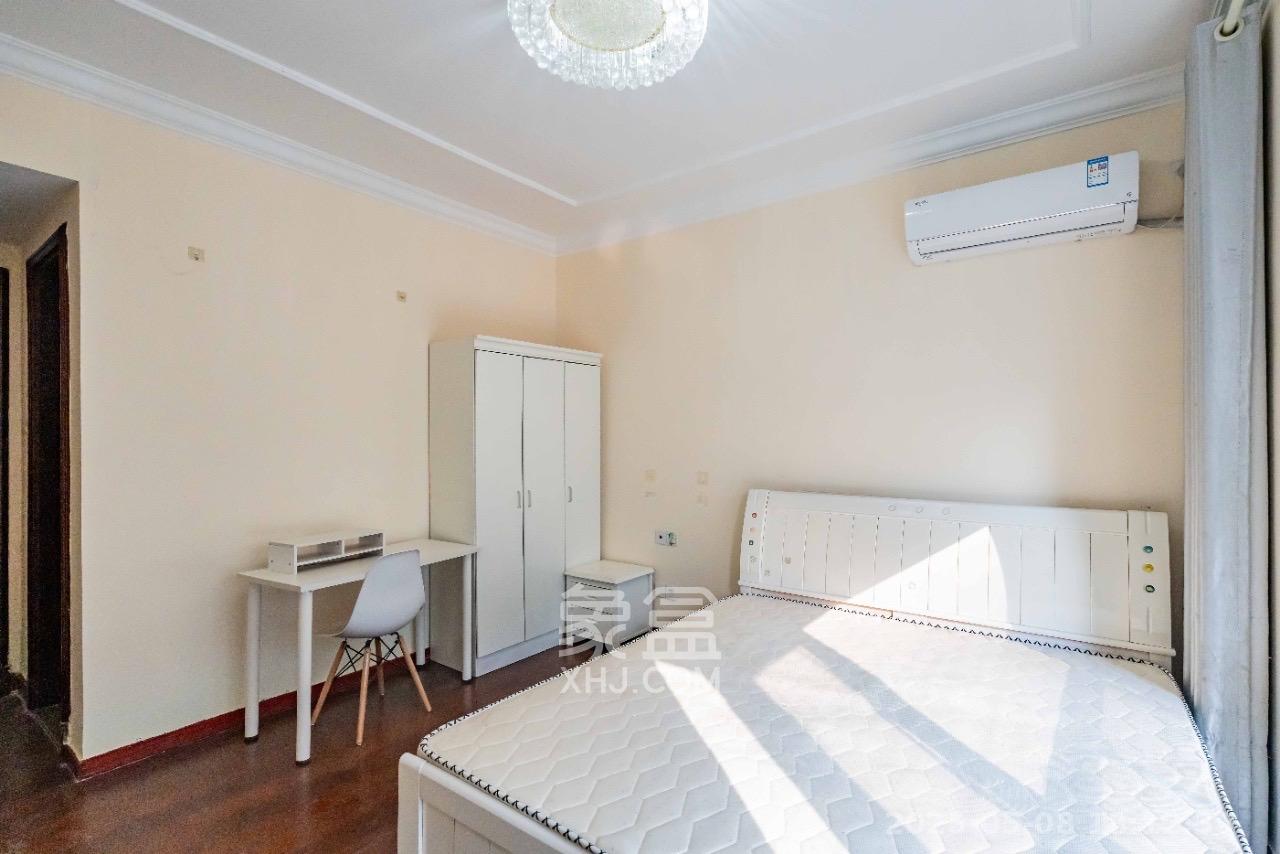 恒大雅苑 3室2厅2卫 2600.0元/月 恒大雅苑 3室2厅2卫 2600.0元/月室内图