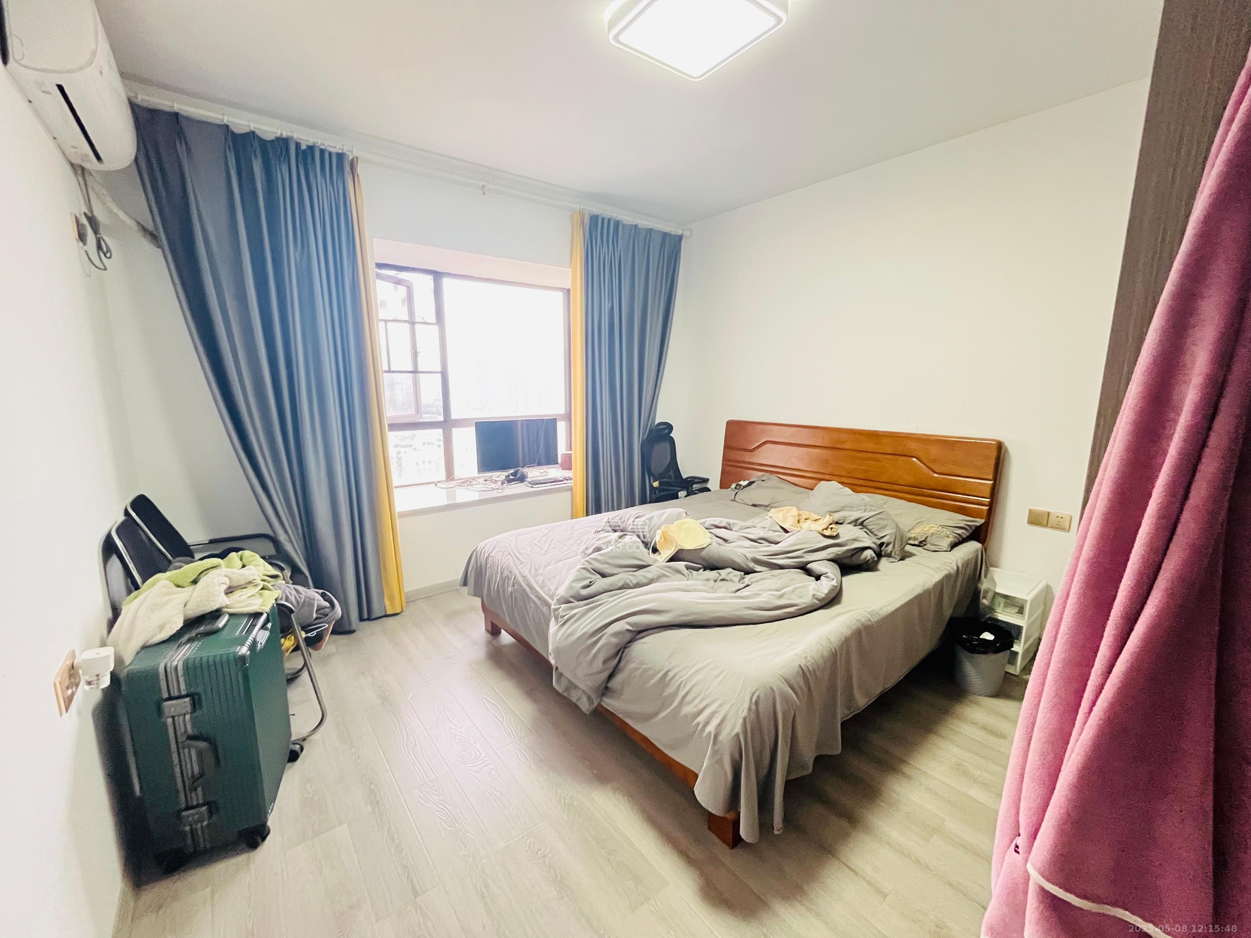 芙蓉别墅山庄（嘉湘华庭）  3室2厅2卫   3800.00元/月室内图