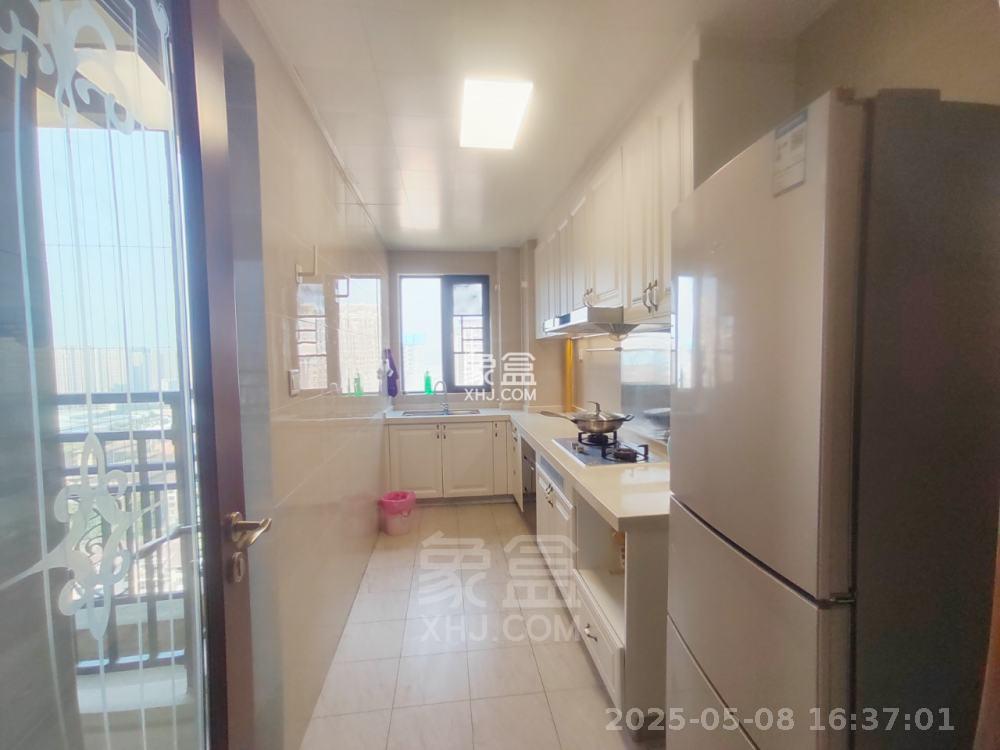 恒大华府 4室2厅2卫 2300.0元/月 恒大华府 4室2厅2卫 2300.0元/月室内图